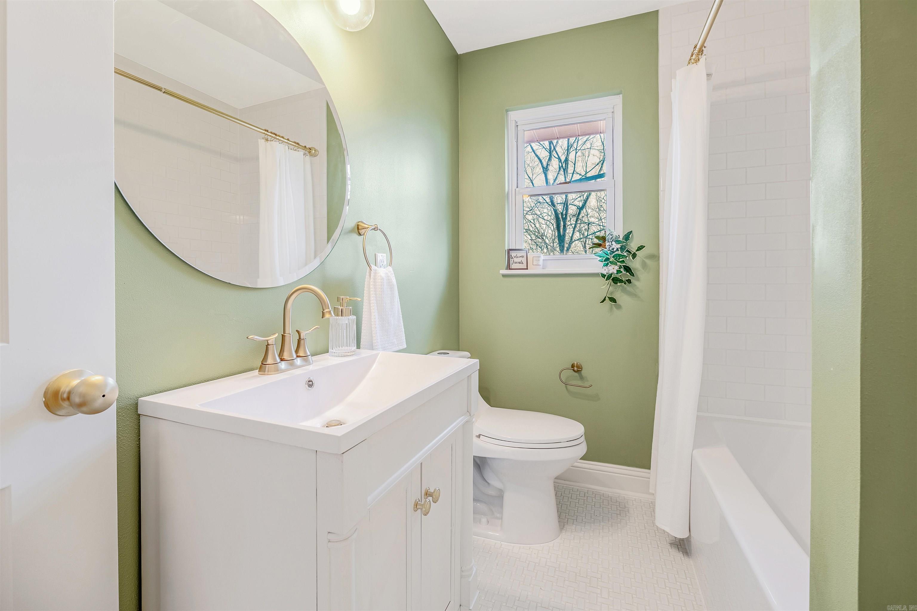 1607 Grove Hill  North Little Rock, AR