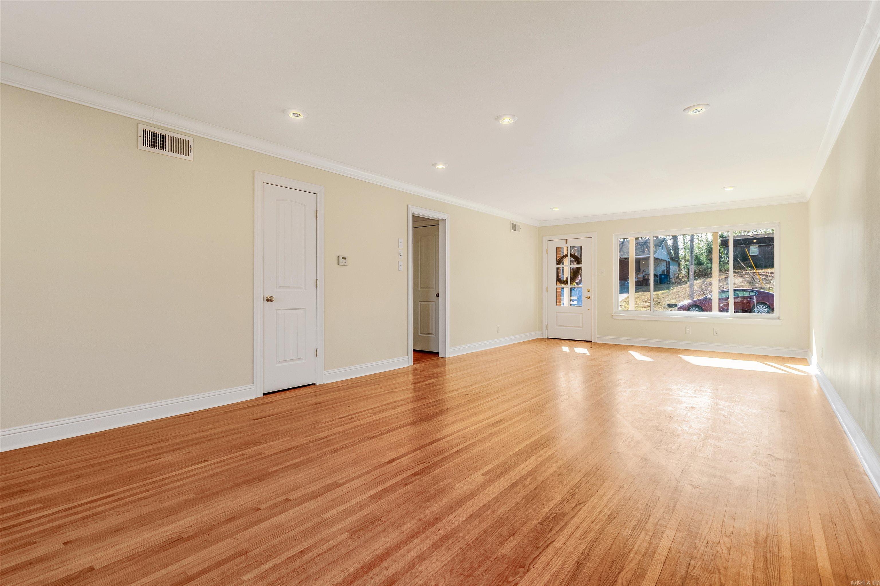 1607 Grove Hill  North Little Rock, AR