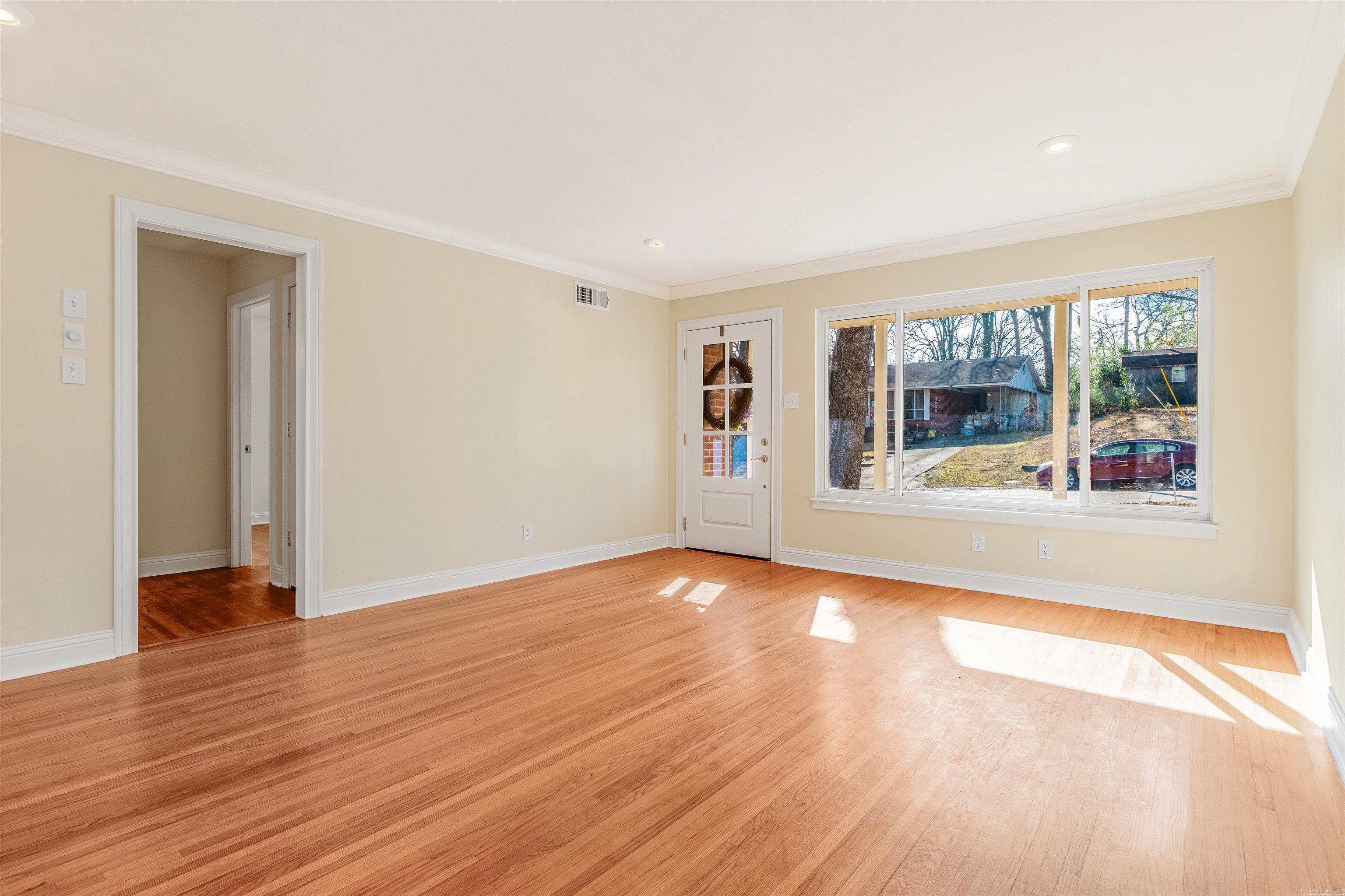 1607 Grove Hill  North Little Rock, AR