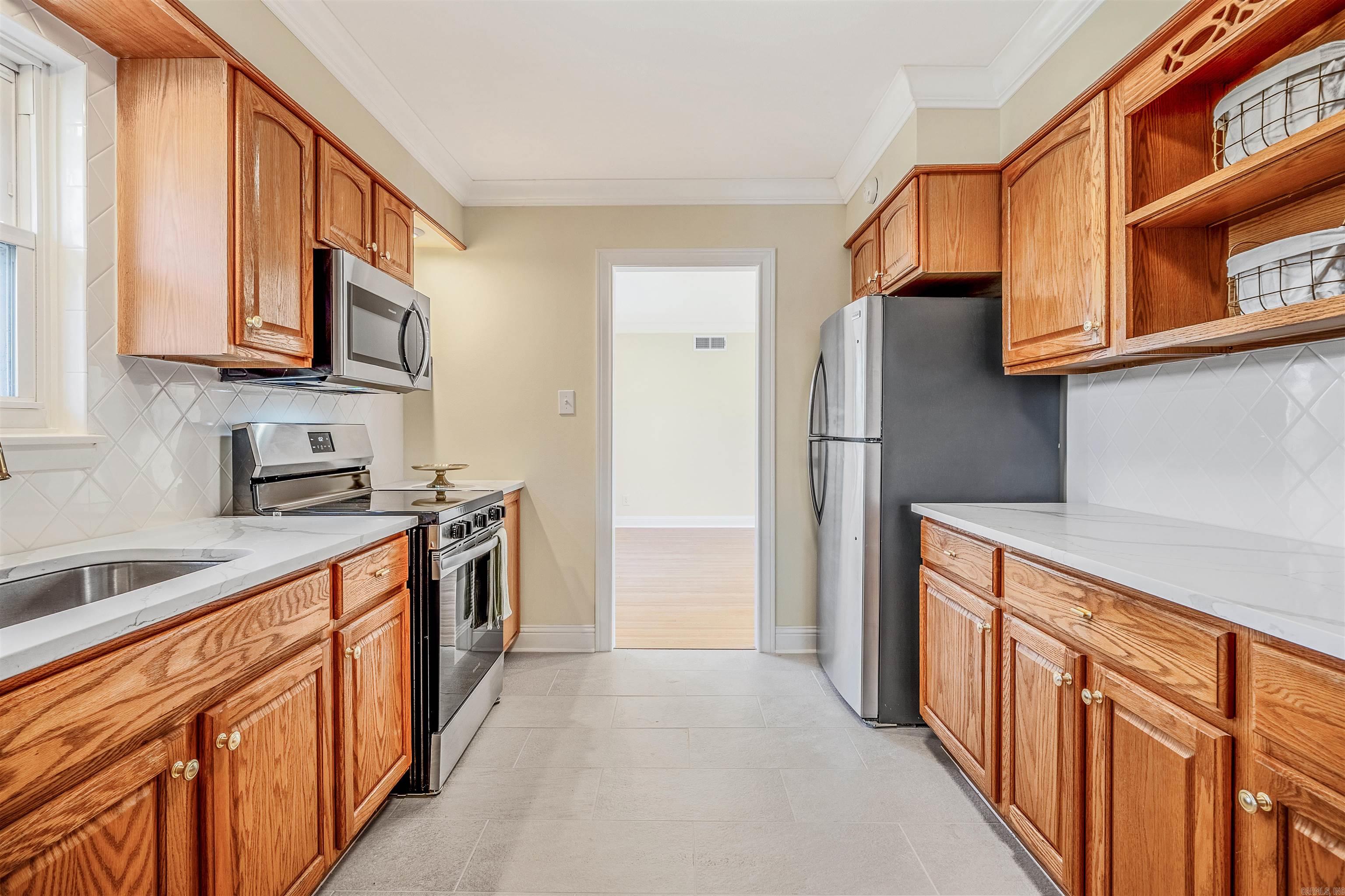 1607 Grove Hill  North Little Rock, AR