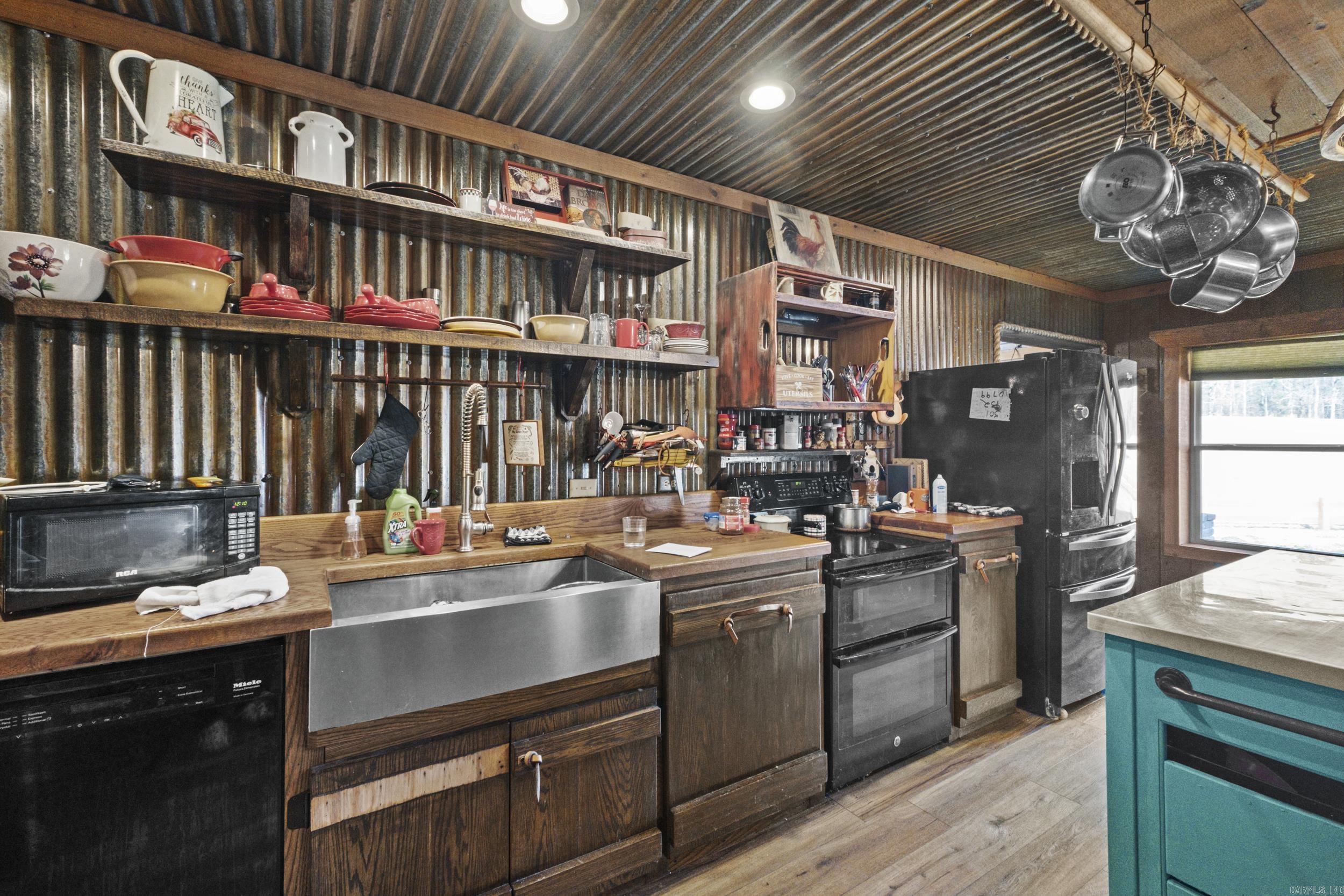 15298 Highway 84  Bismarck, AR