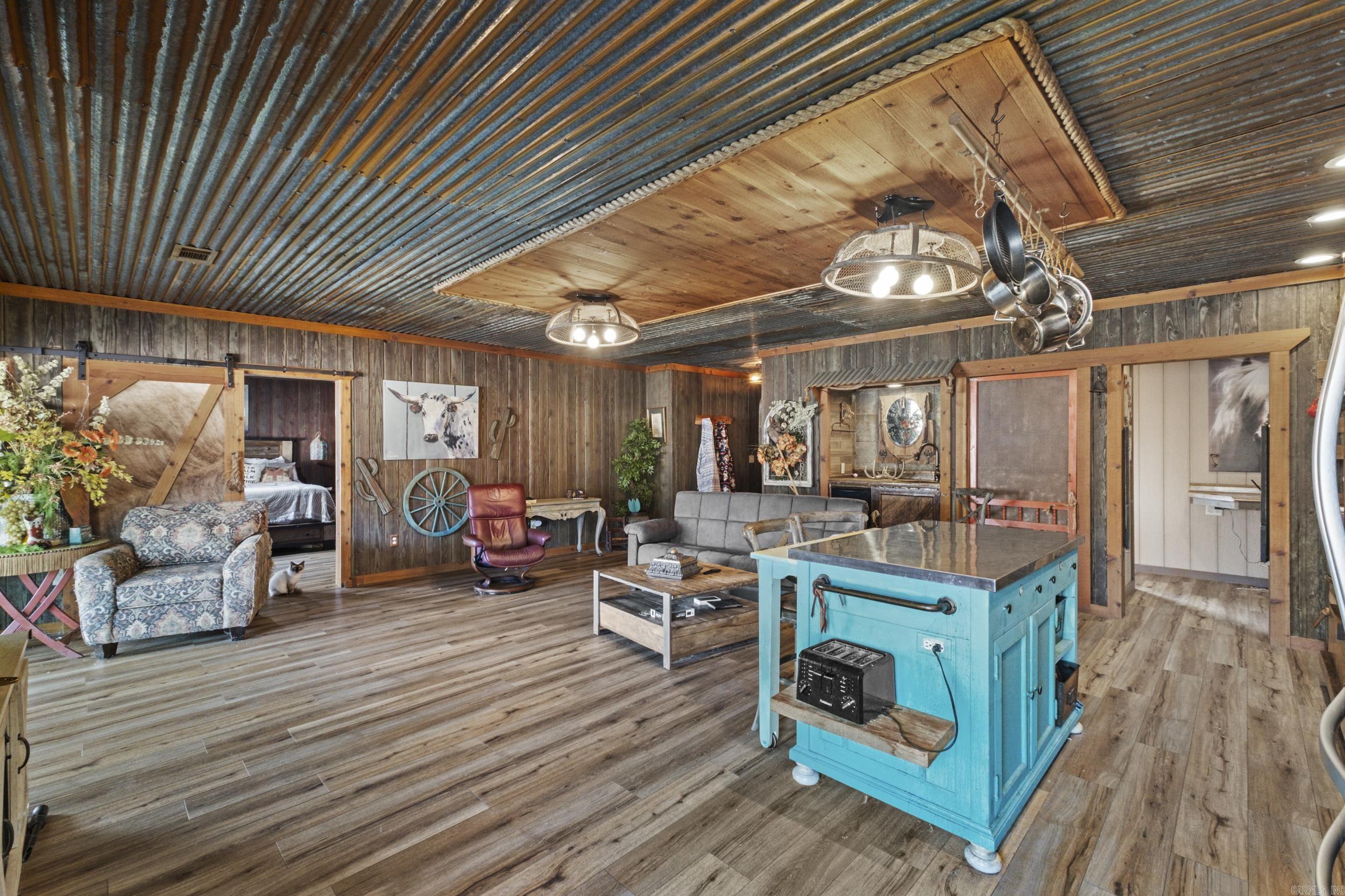 15298 Highway 84  Bismarck, AR