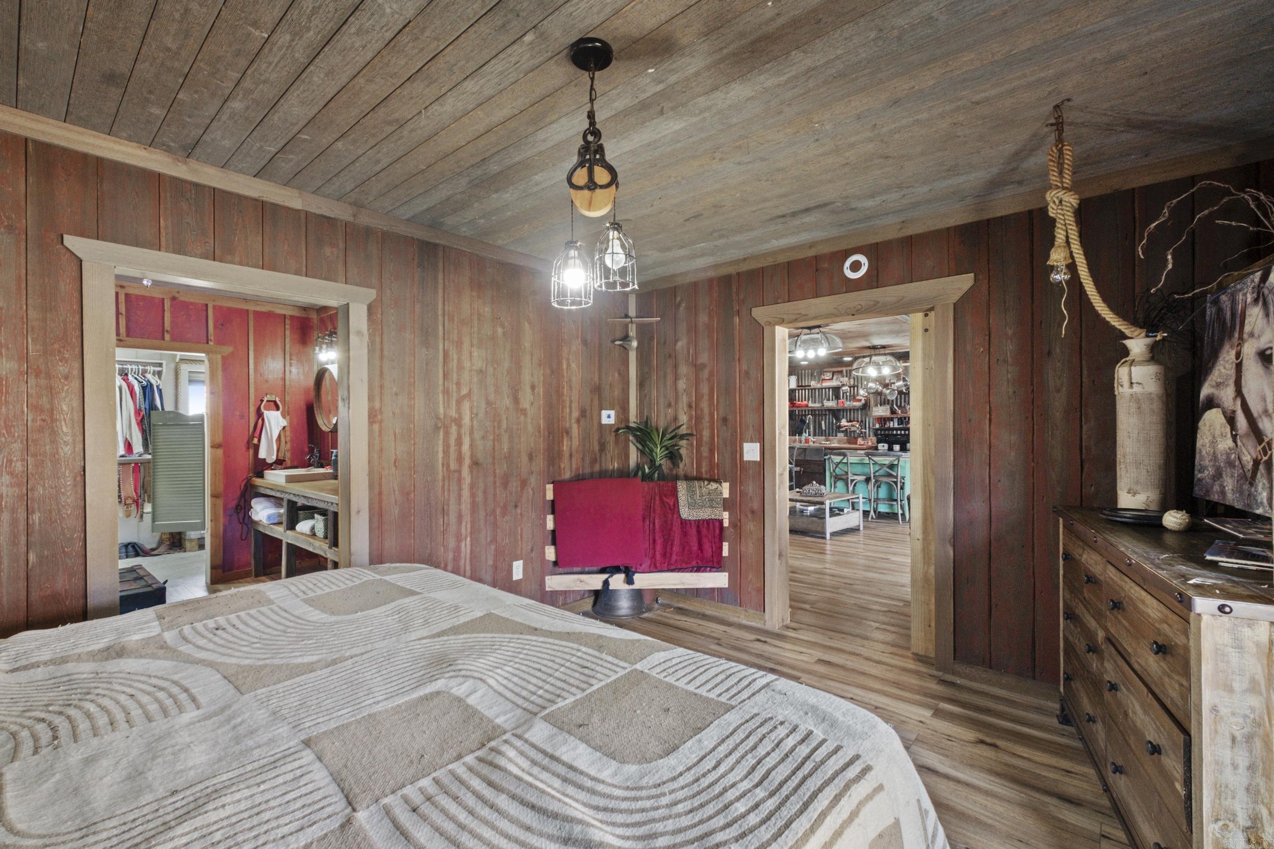 15298 Highway 84  Bismarck, AR