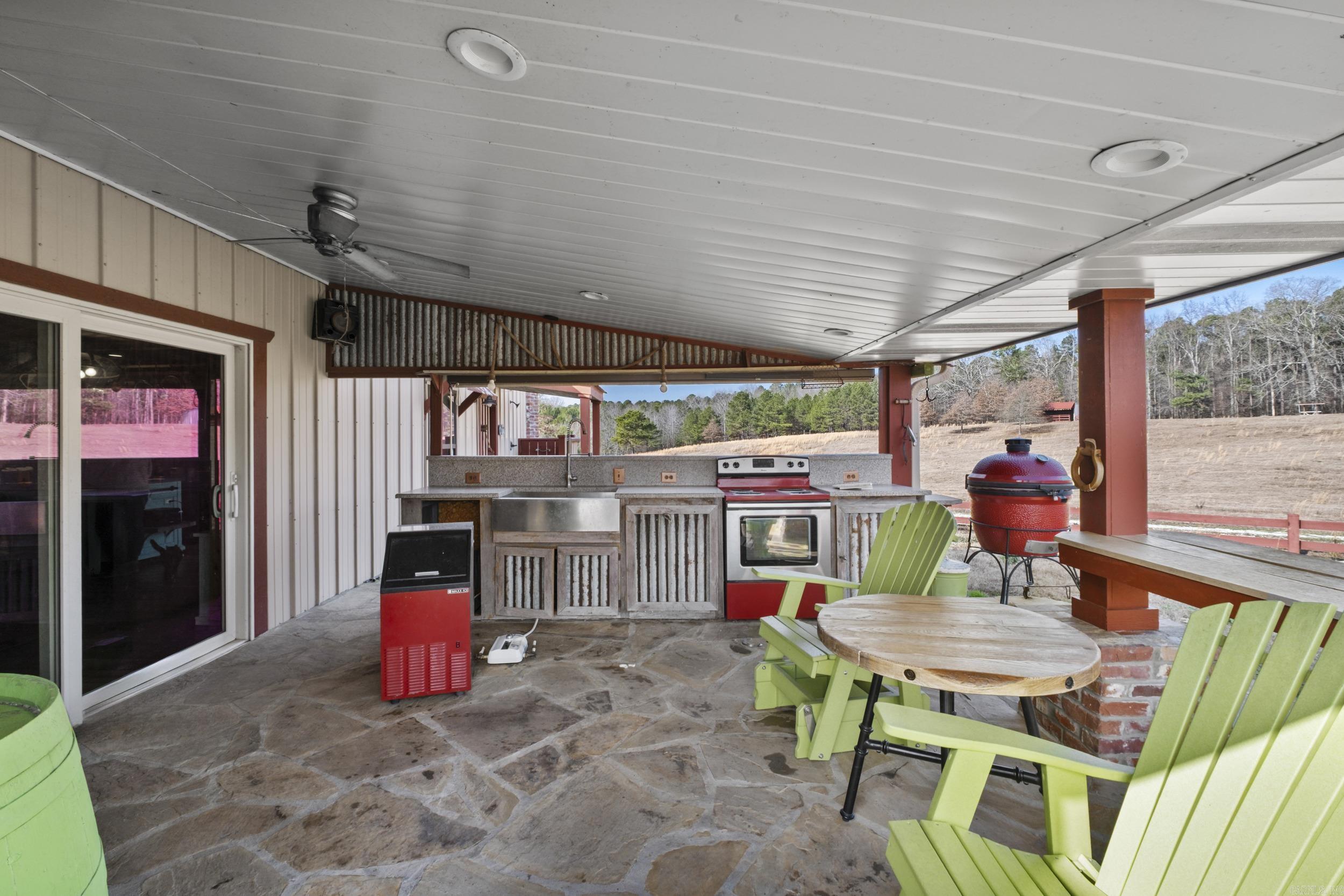 15298 Highway 84  Bismarck, AR