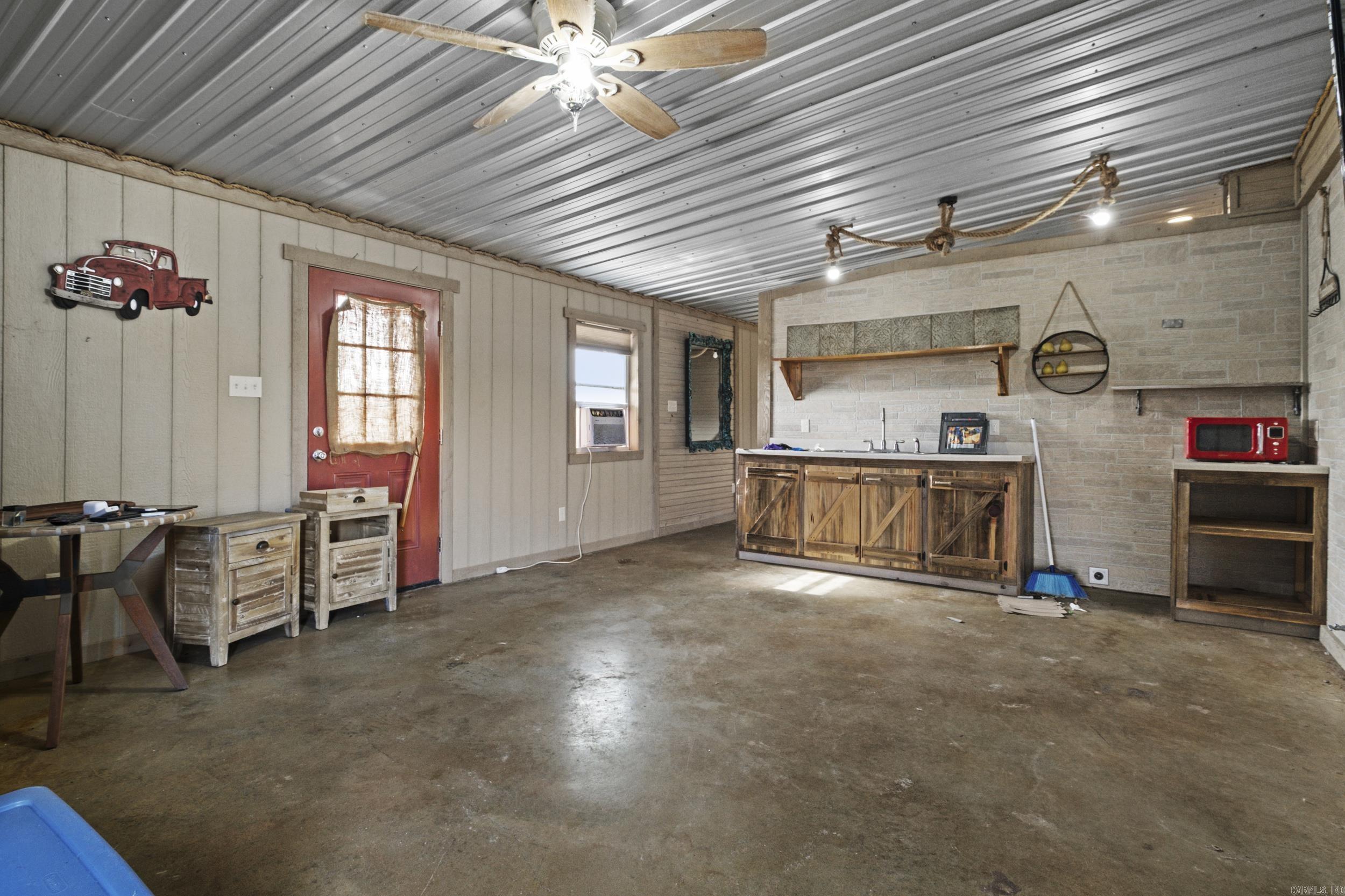 15298 Highway 84  Bismarck, AR