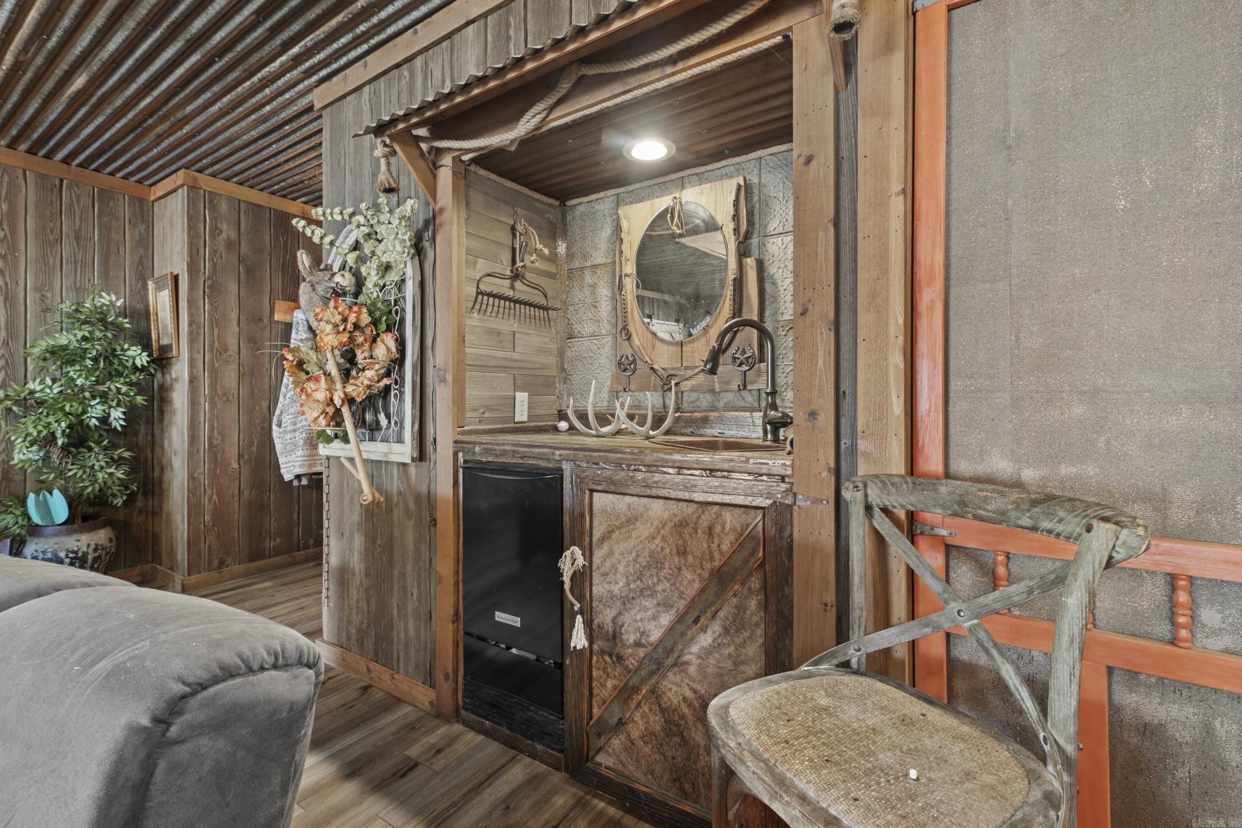 15298 Highway 84  Bismarck, AR