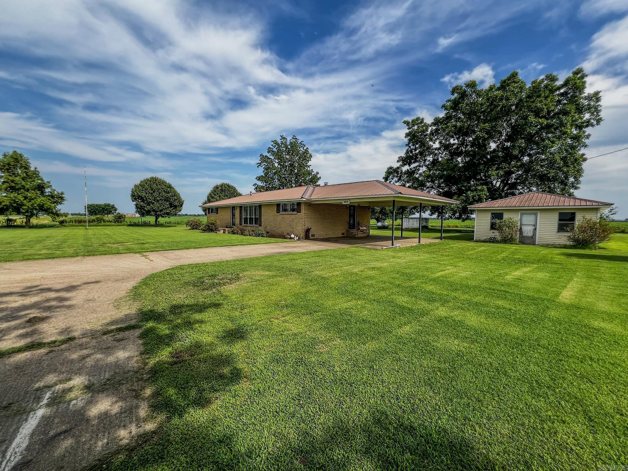 560 E State  Caraway, AR