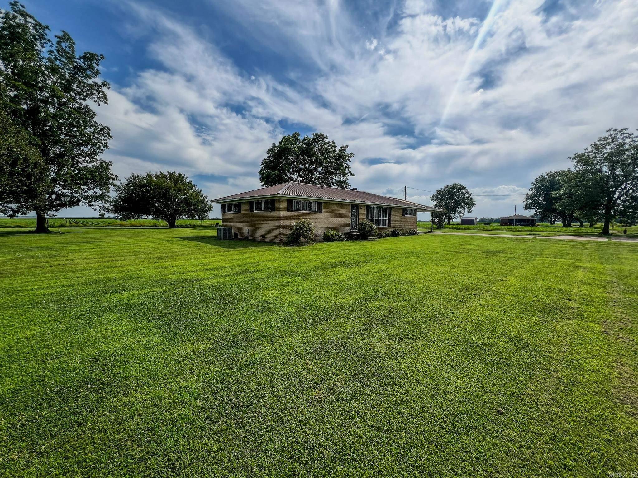 560 E State  Caraway, AR