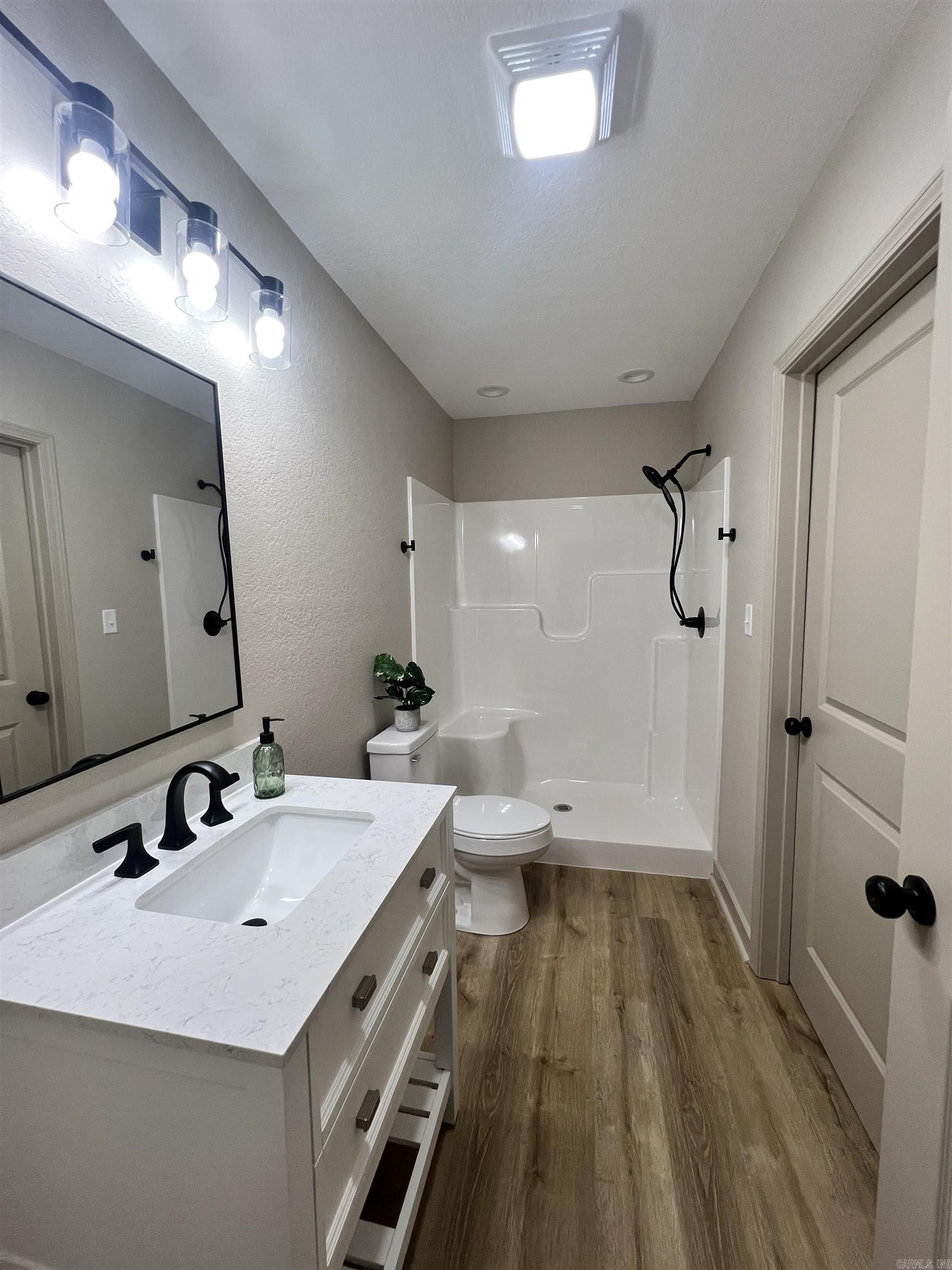 107 E Center  Bald Knob, AR