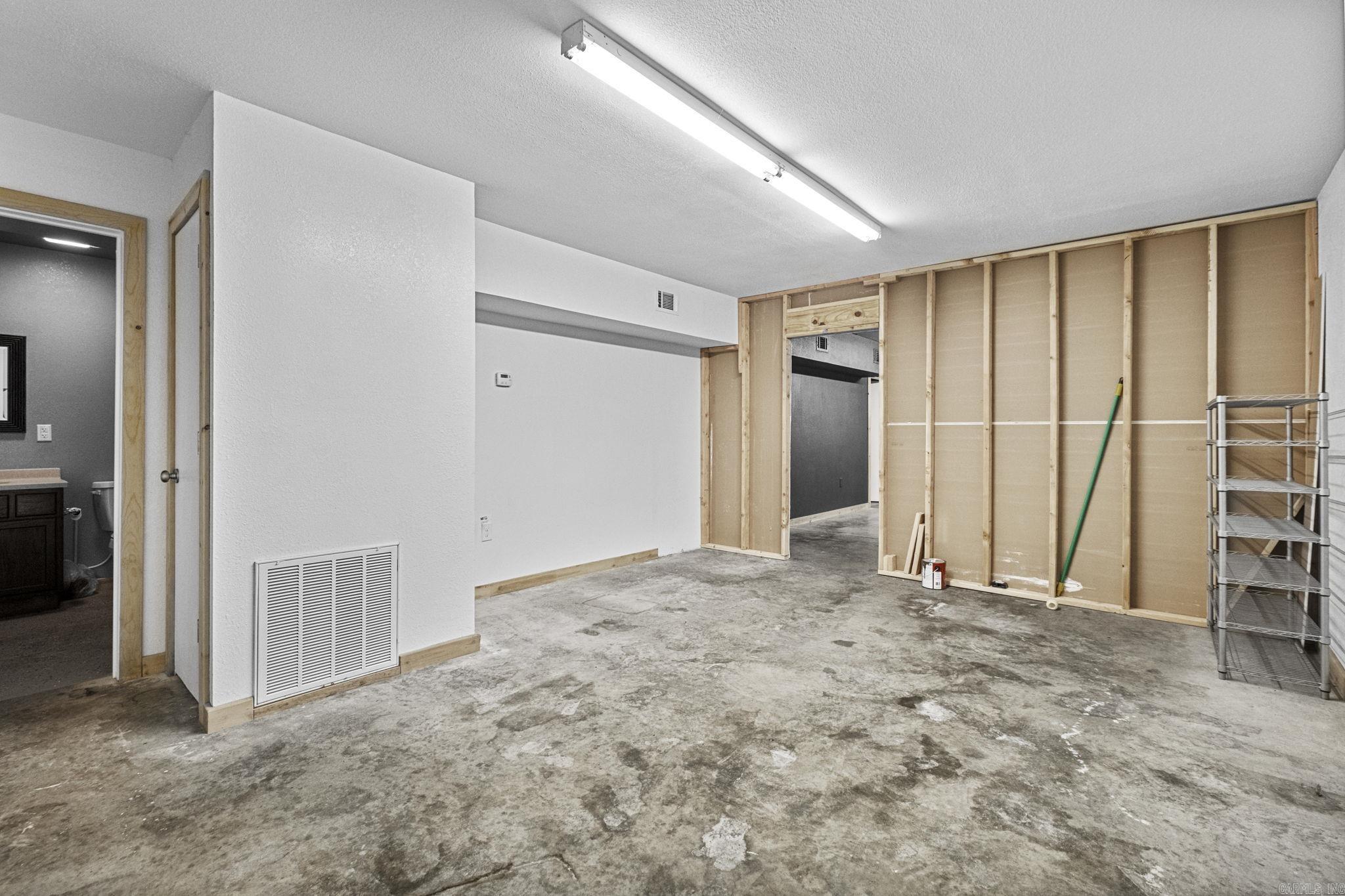 4888 W Highway 36  Searcy, AR