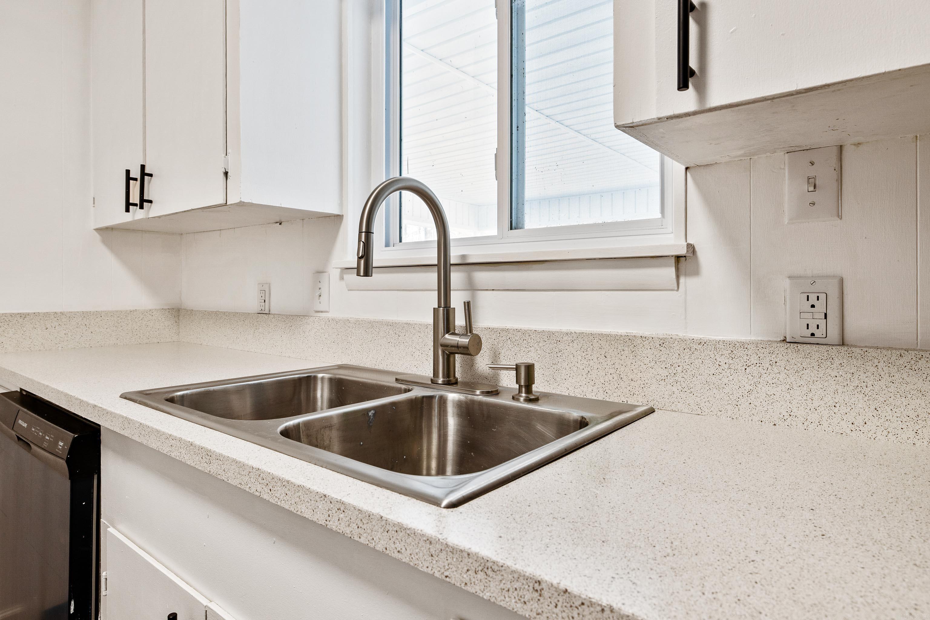 1522 Chris  Benton, AR