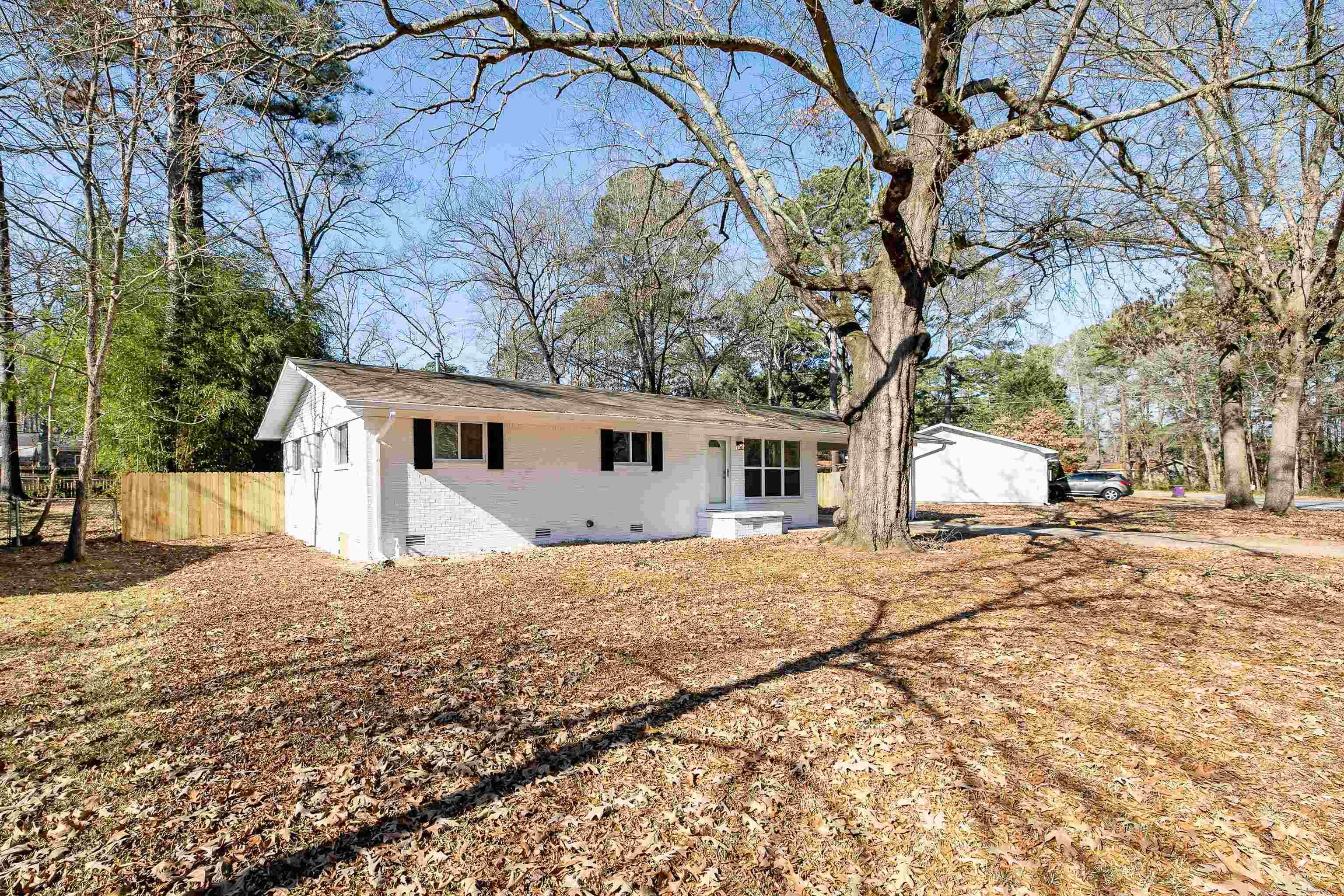 1522 Chris  Benton, AR