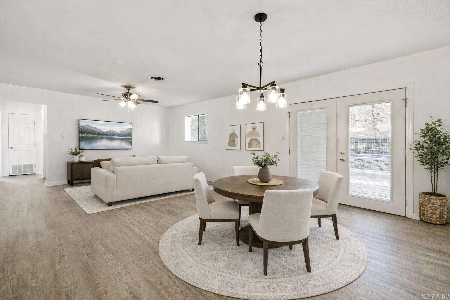 1522 Chris  Benton, AR