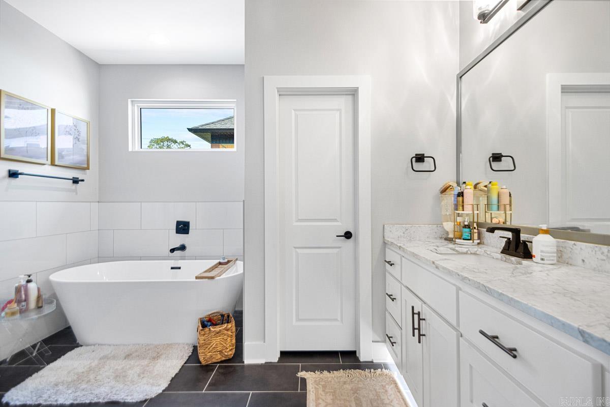 2565 Kara  Bryant, AR