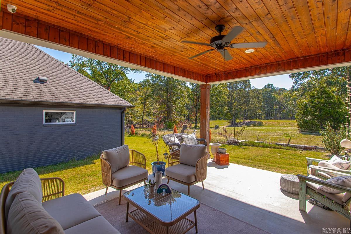 2565 Kara  Bryant, AR