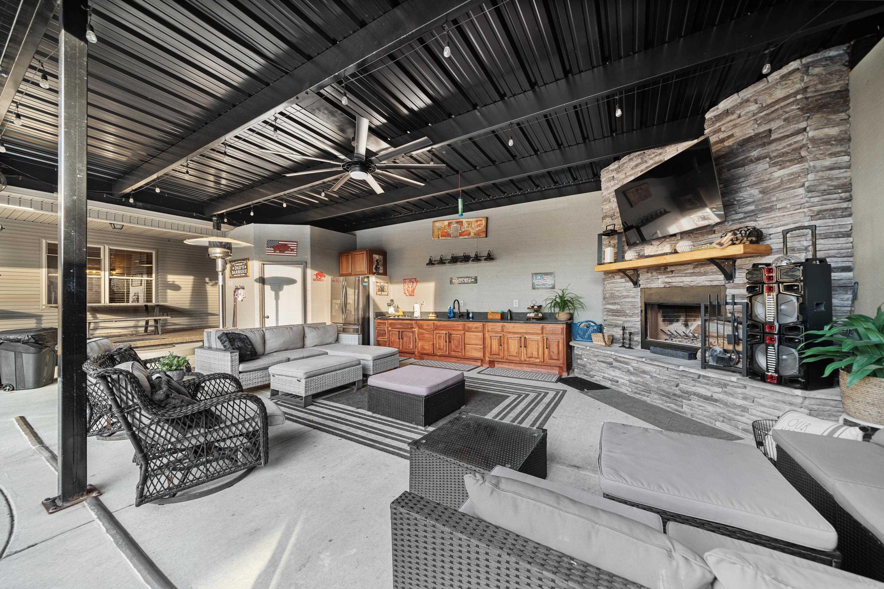 2003 N Moore  Hot Springs, AR