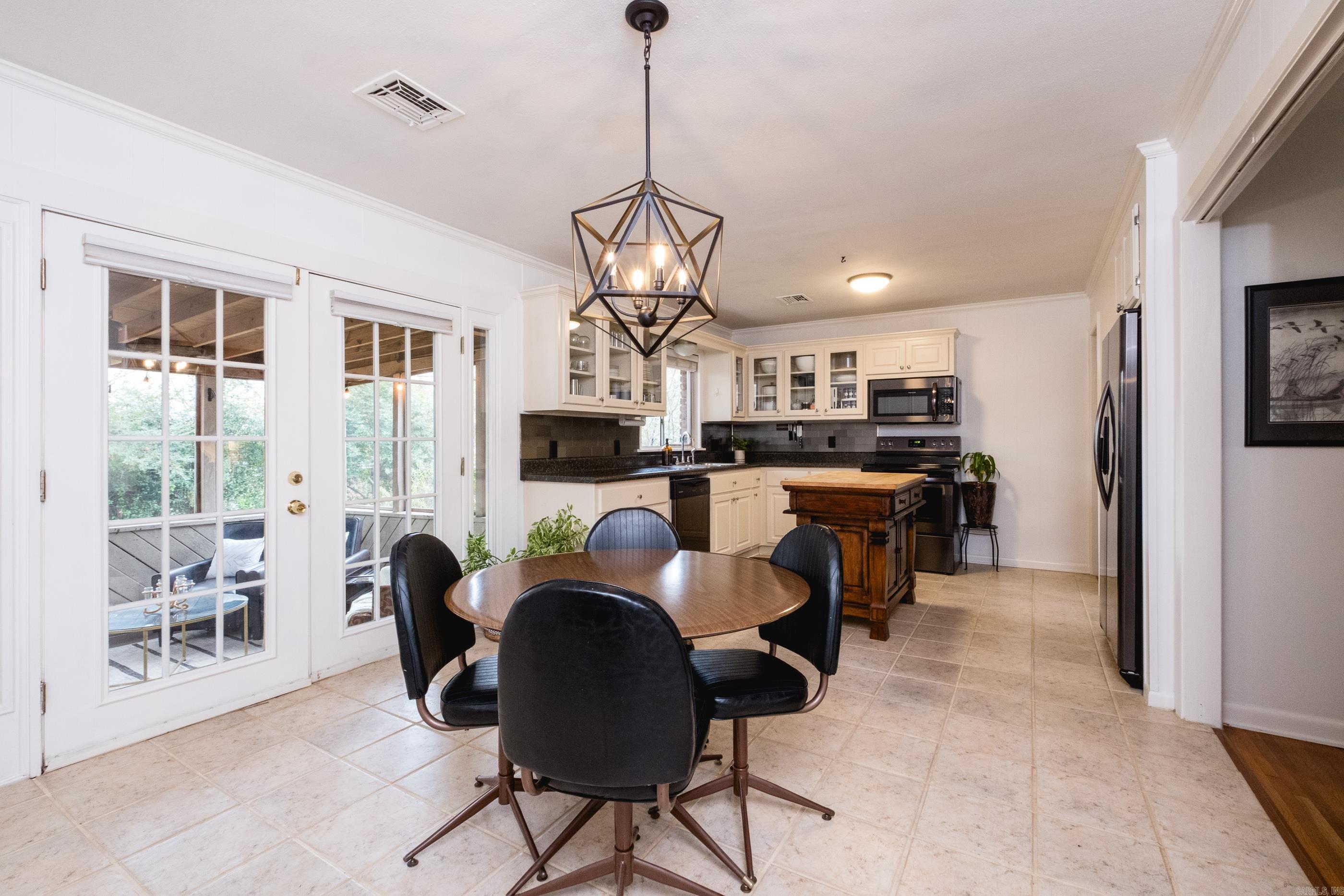 8309 Red Oak  Little Rock, AR