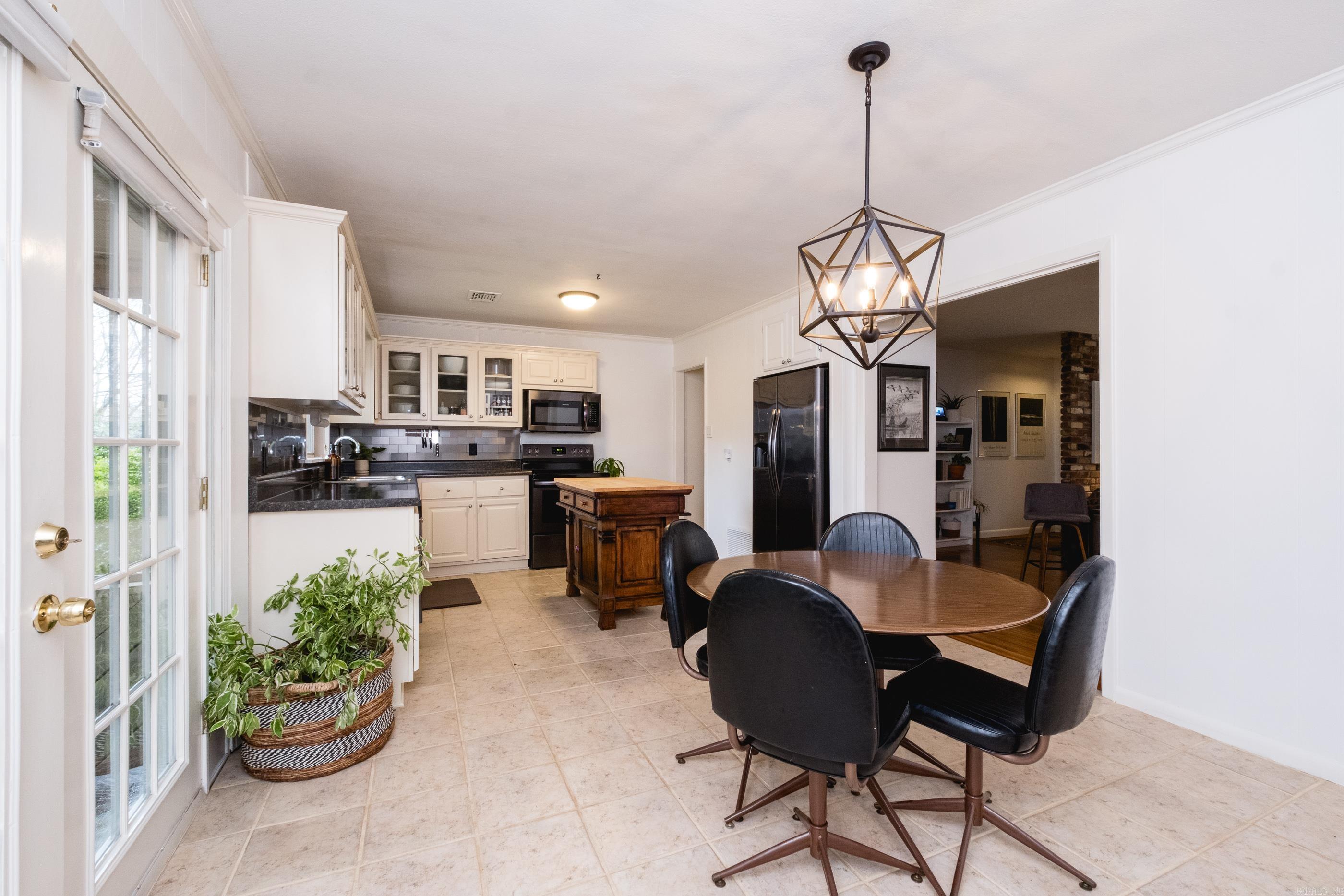 8309 Red Oak  Little Rock, AR