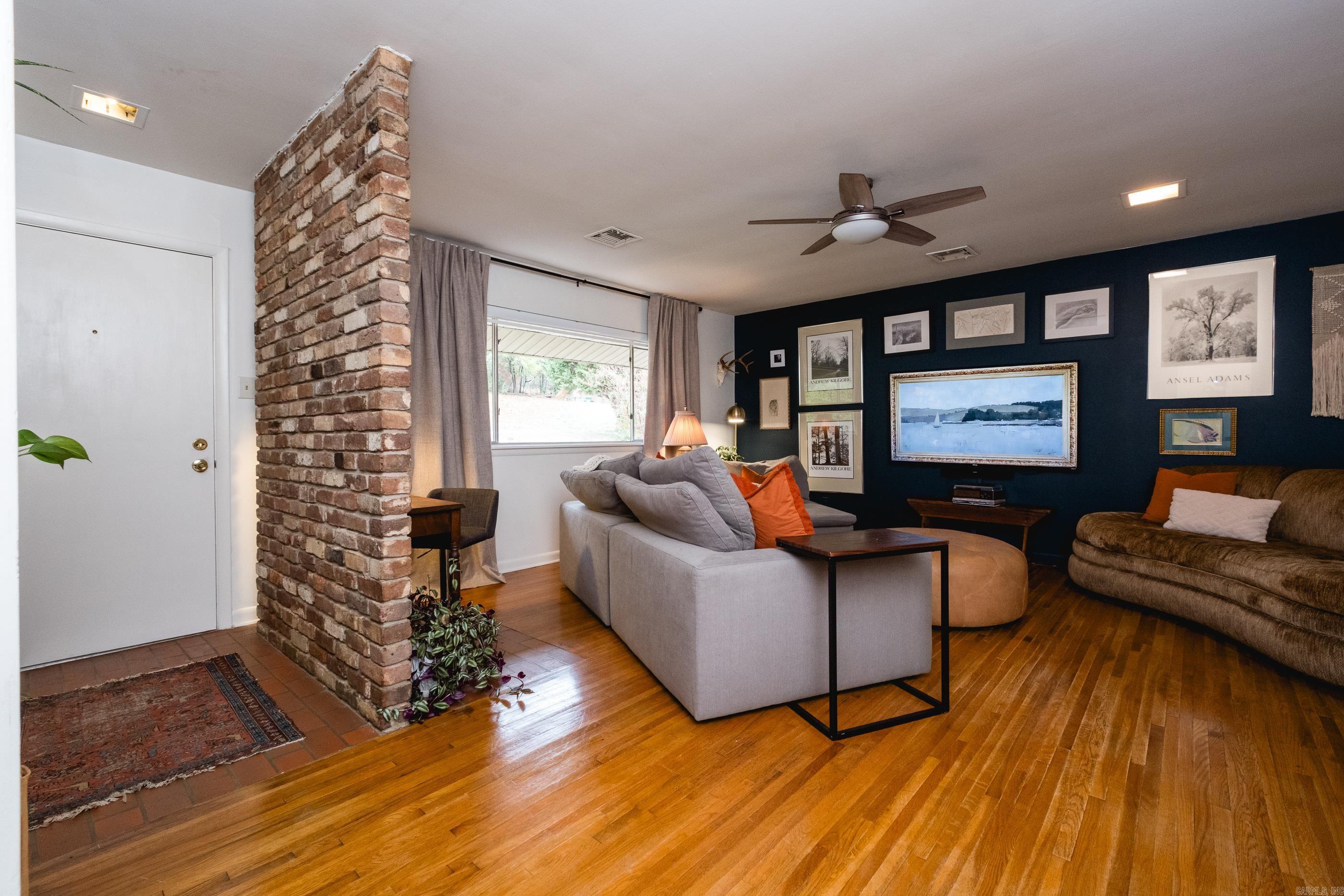 8309 Red Oak  Little Rock, AR