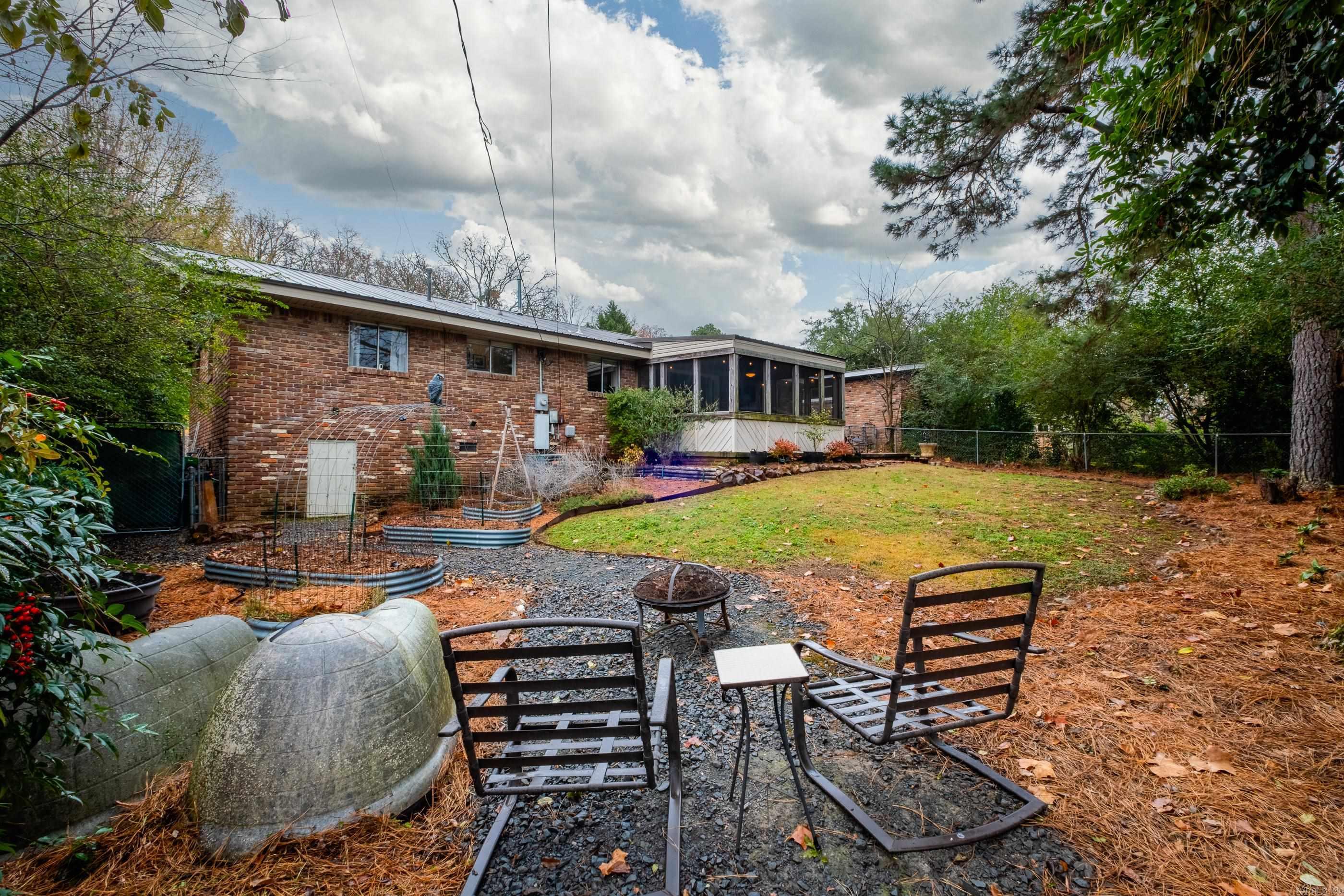 8309 Red Oak  Little Rock, AR