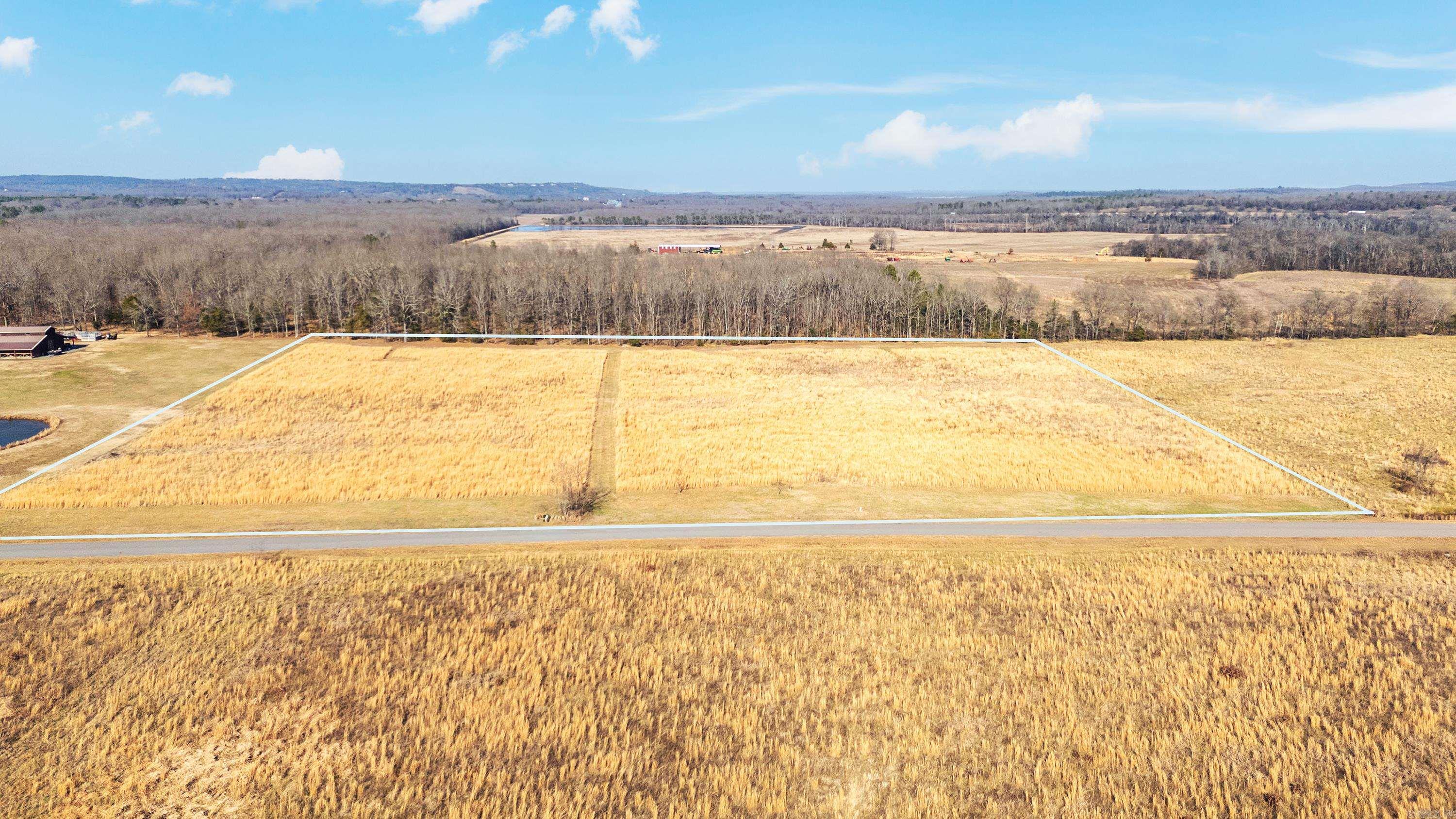 213 Plantation Dr.  Mayflower, AR