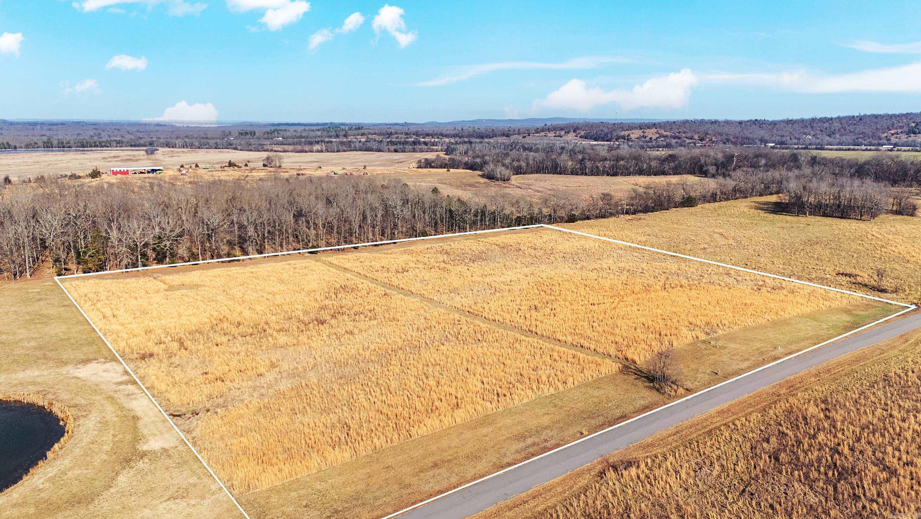 213 Plantation Dr.  Mayflower, AR