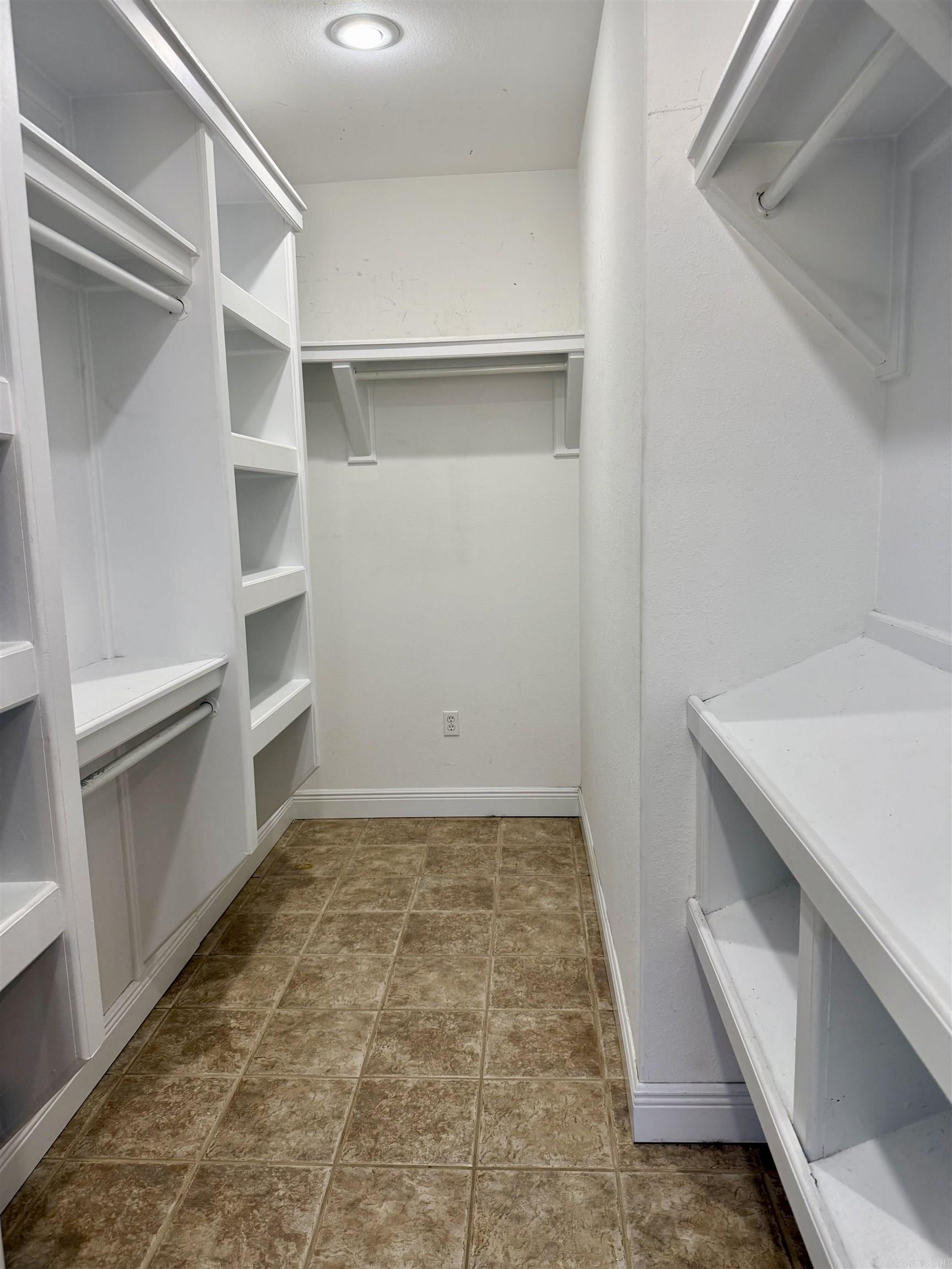 1100 N 75  Paragould, AR