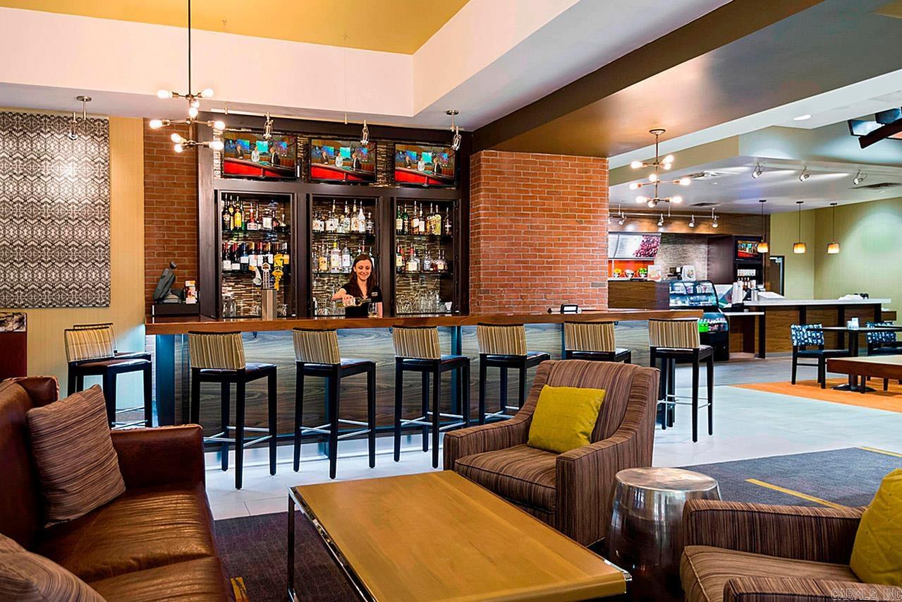 521 President Clinton  #1206  Little Rock, AR