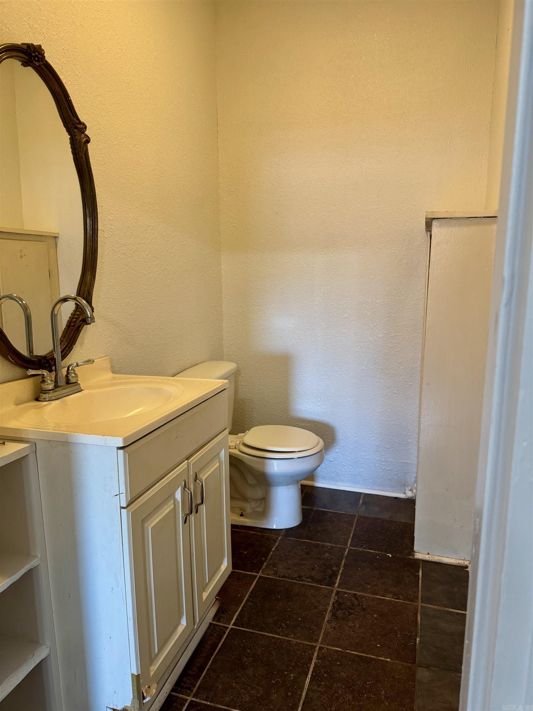 215 Pine Street Jonesboro, AR 72401