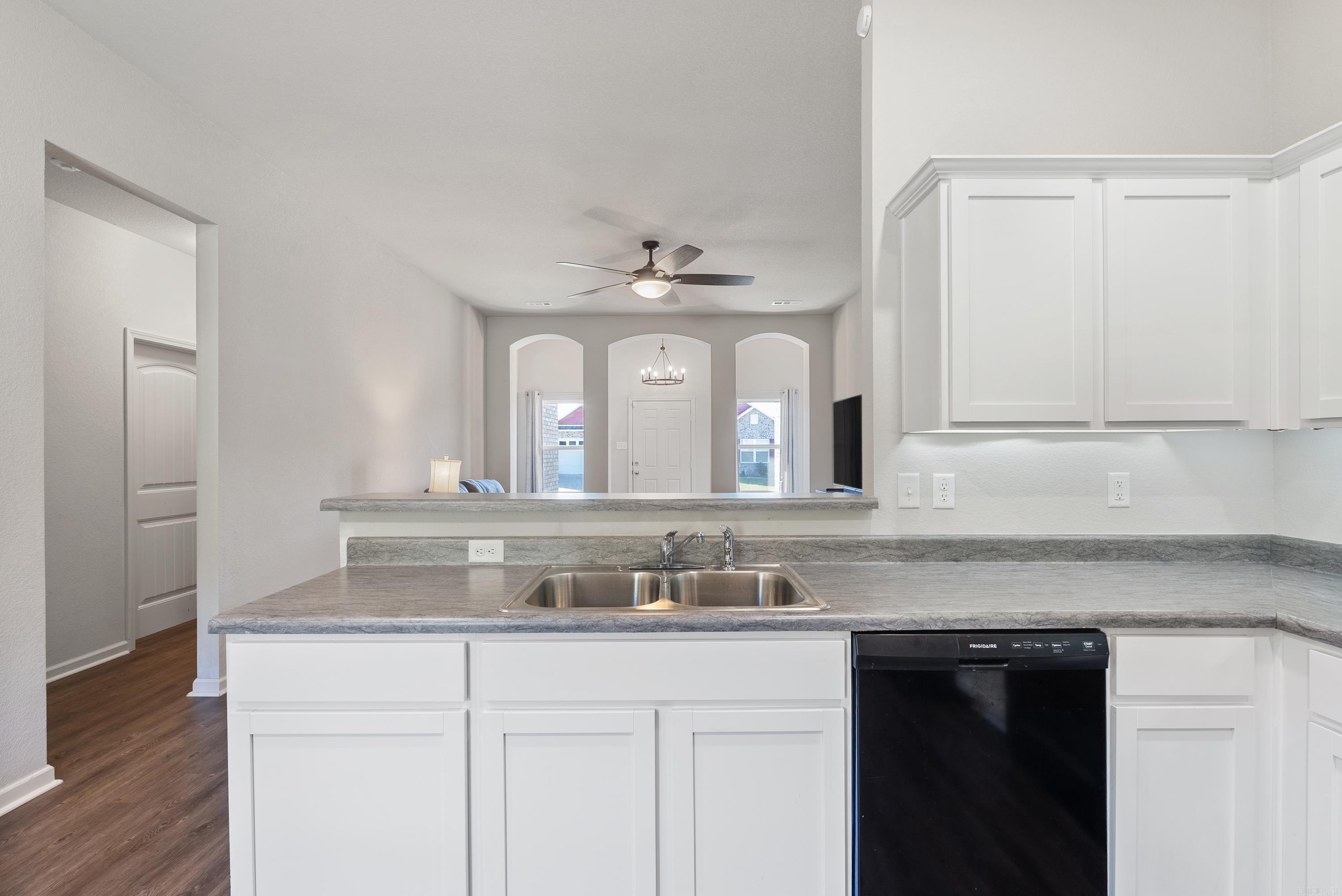 1200 Mae  Conway, AR