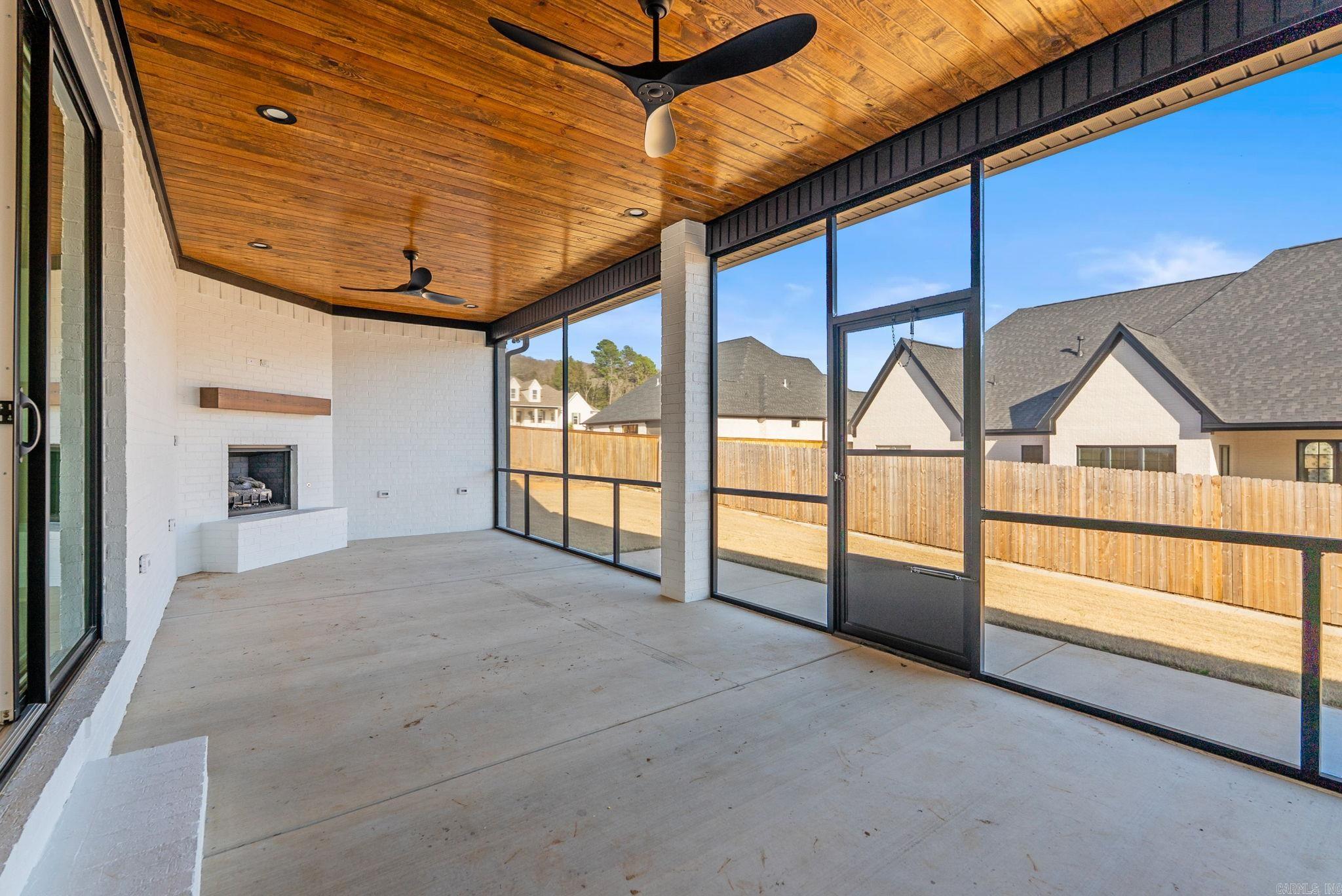 1670 DOLPHIN  Conway, AR