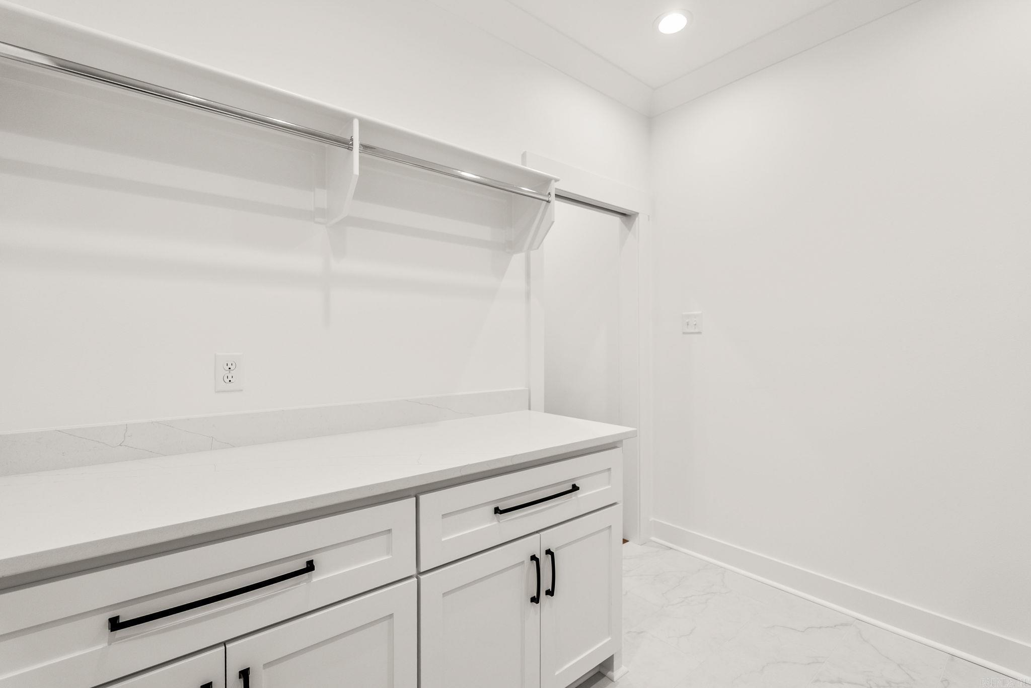 1670 DOLPHIN  Conway, AR