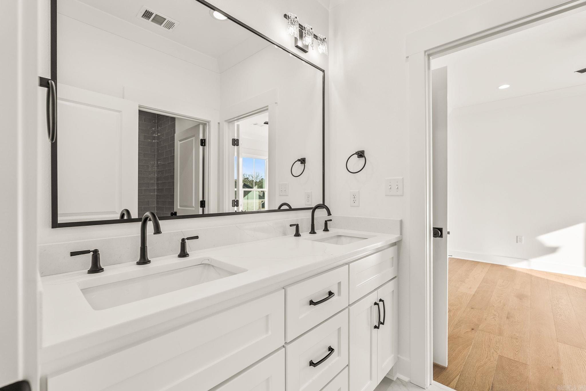 1670 DOLPHIN  Conway, AR