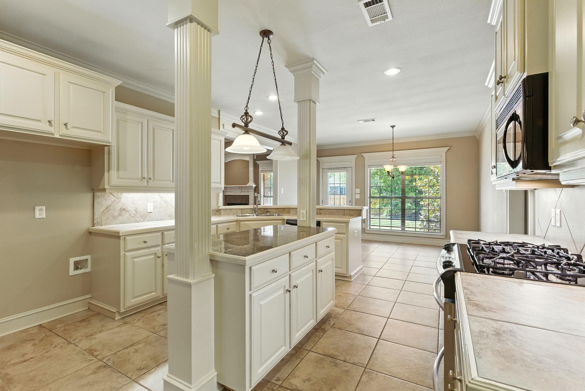 113 Bouriese  Maumelle, AR