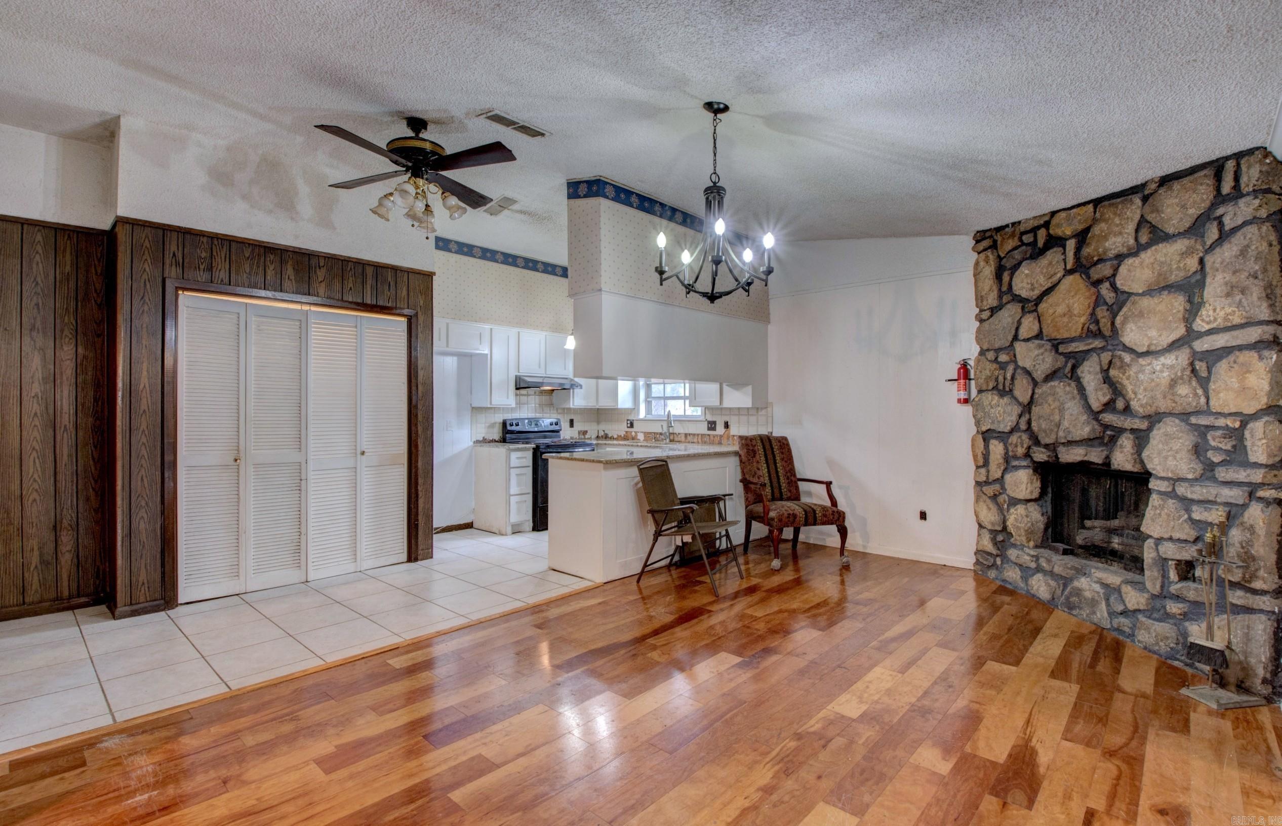 86 Lexington  White Hall, AR