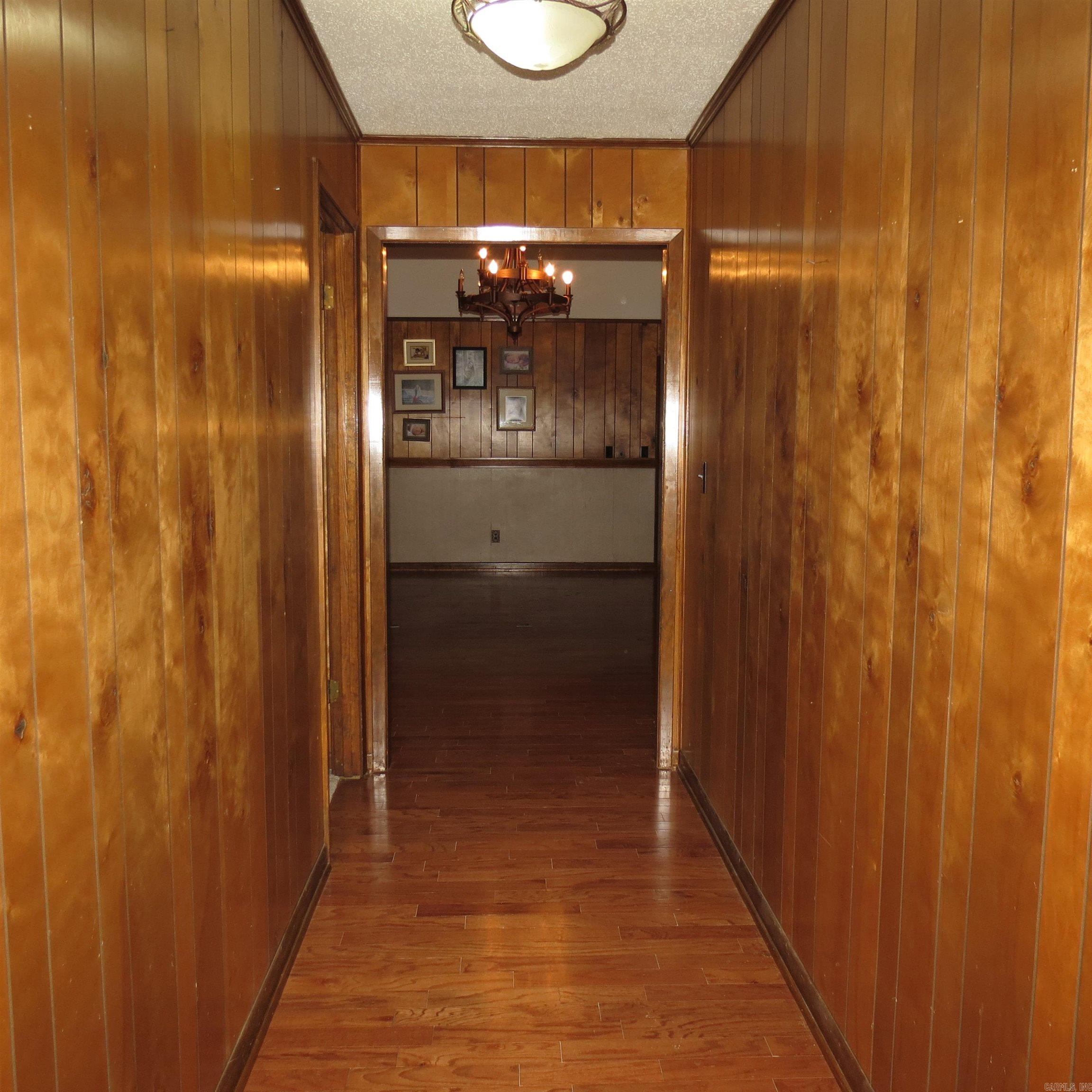 9201 Old Warren  Pine Bluff, AR