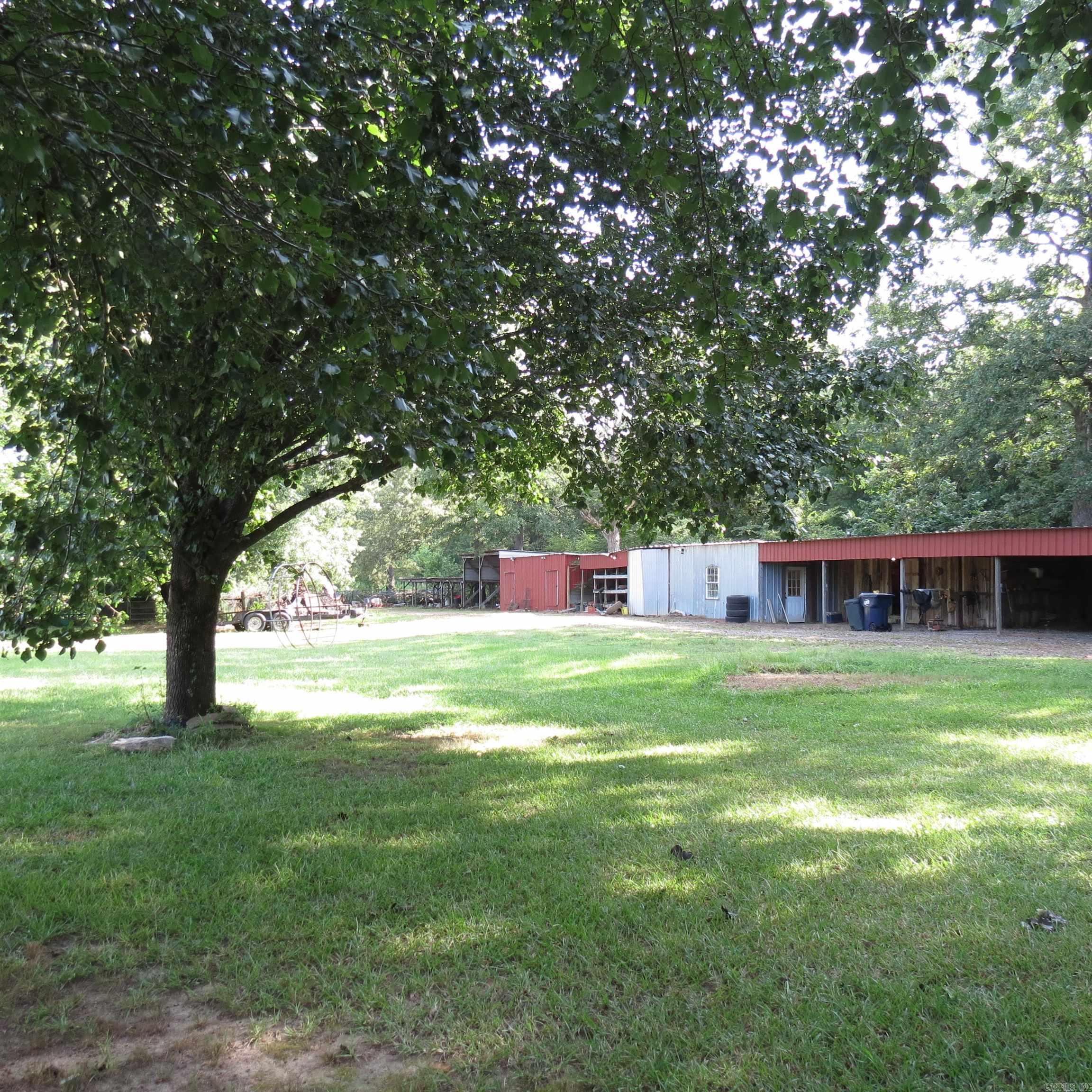 9201 Old Warren  Pine Bluff, AR