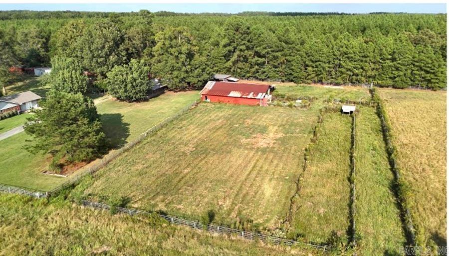 9201 Old Warren  Pine Bluff, AR