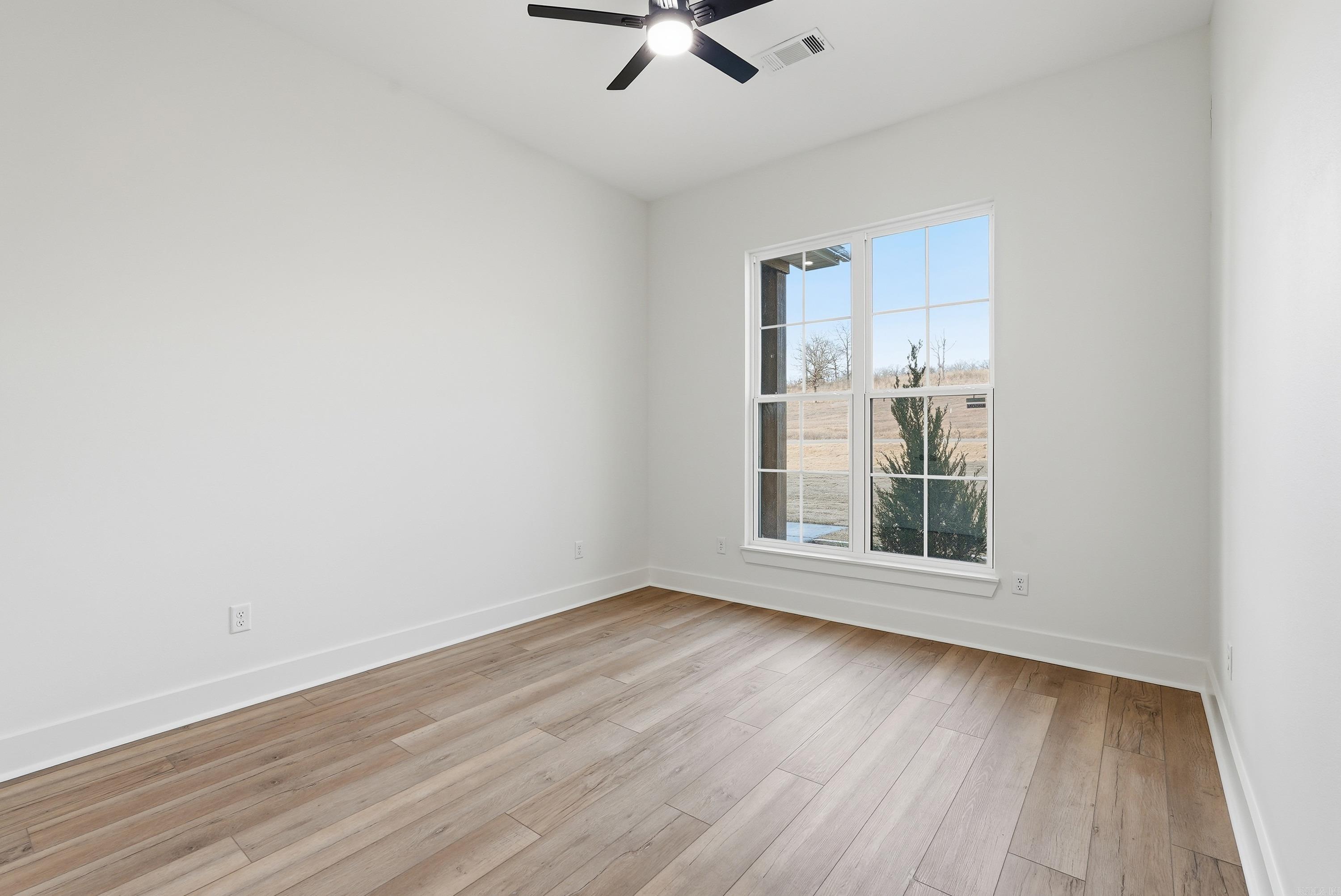 240 Castleberry  Greenbrier, AR