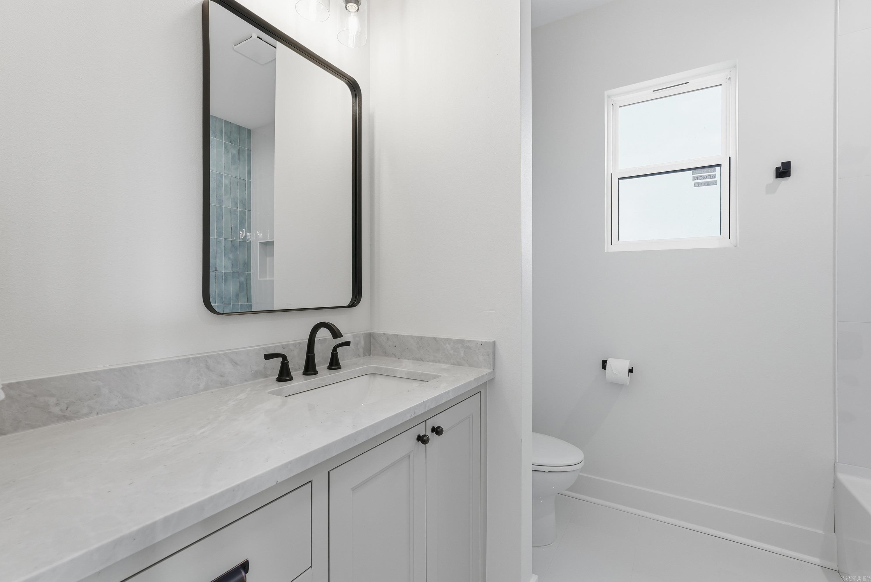 240 Castleberry  Greenbrier, AR