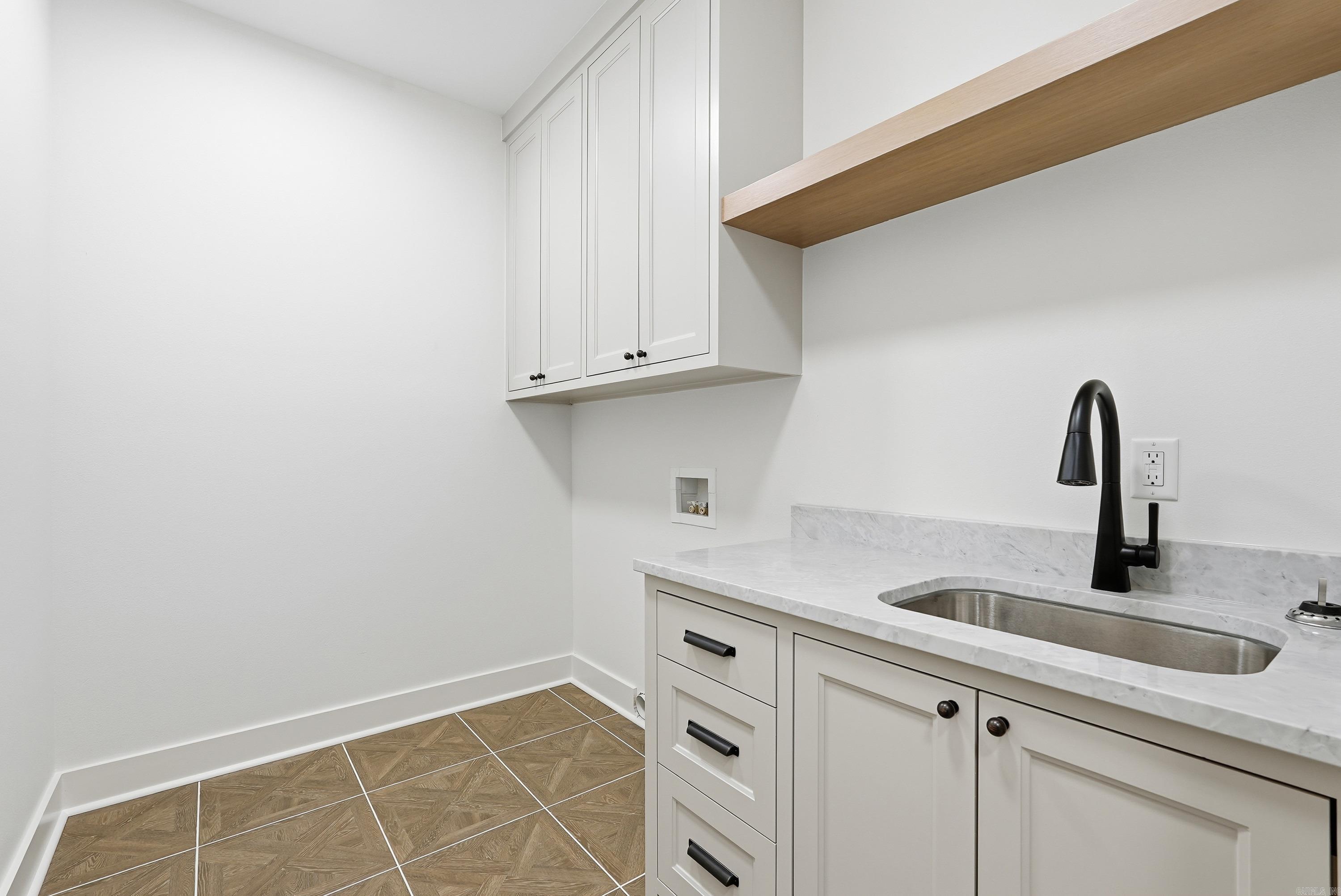 240 Castleberry  Greenbrier, AR