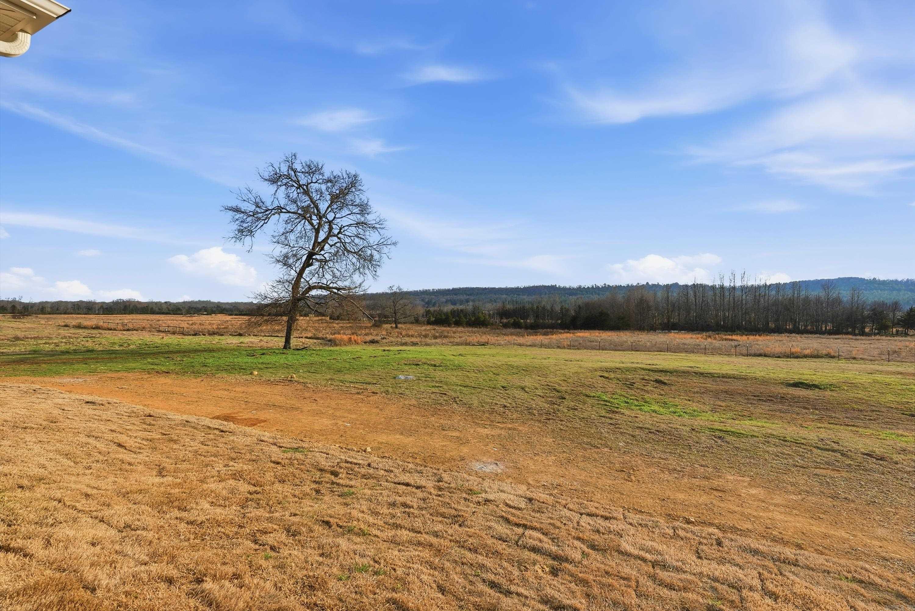 240 Castleberry  Greenbrier, AR