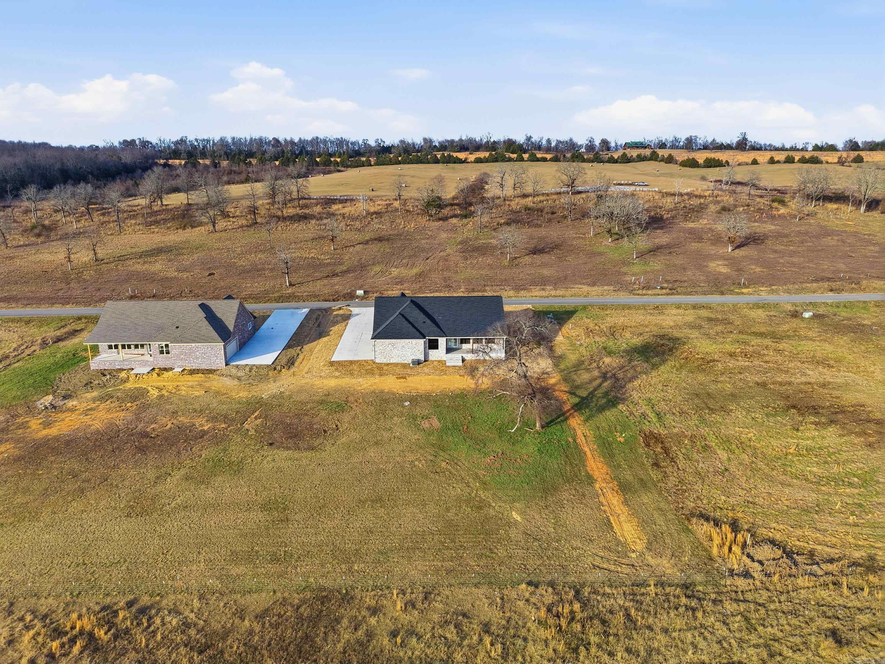 240 Castleberry  Greenbrier, AR