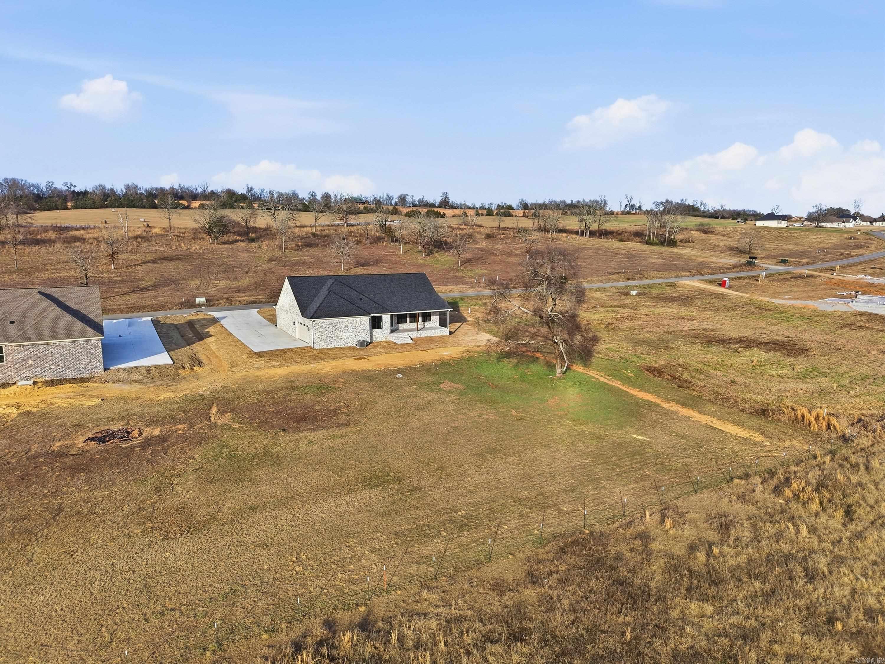 240 Castleberry  Greenbrier, AR