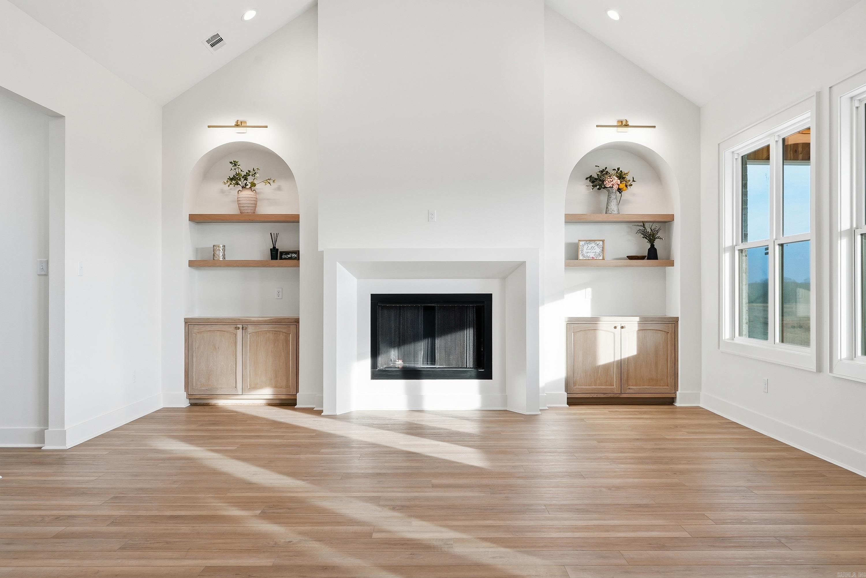 240 Castleberry  Greenbrier, AR