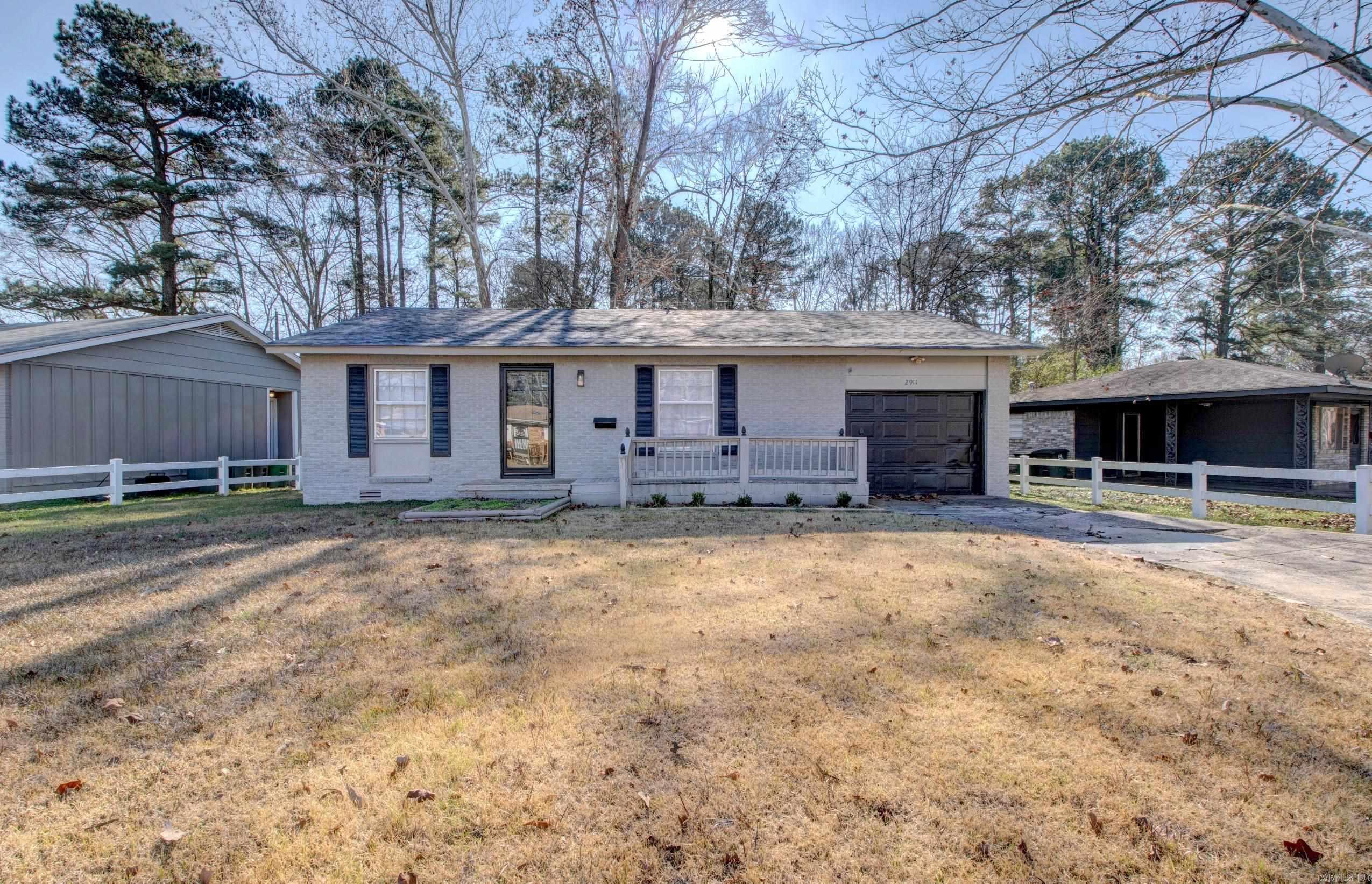 2911 Wynne Dr  Little Rock, AR