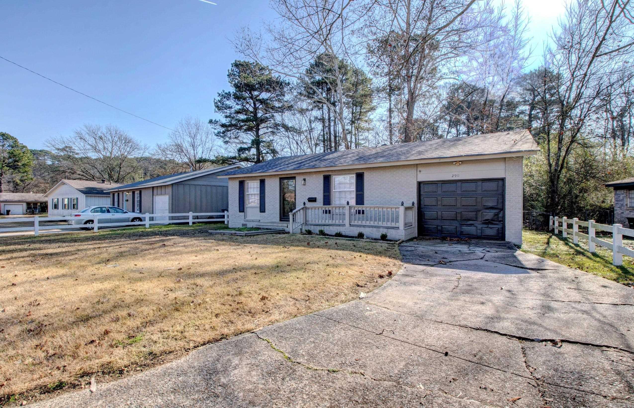 2911 Wynne Dr  Little Rock, AR