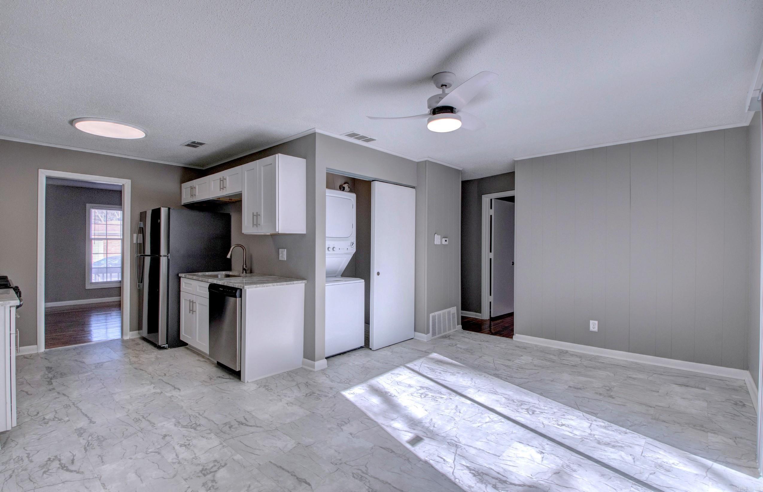 2911 Wynne Dr  Little Rock, AR