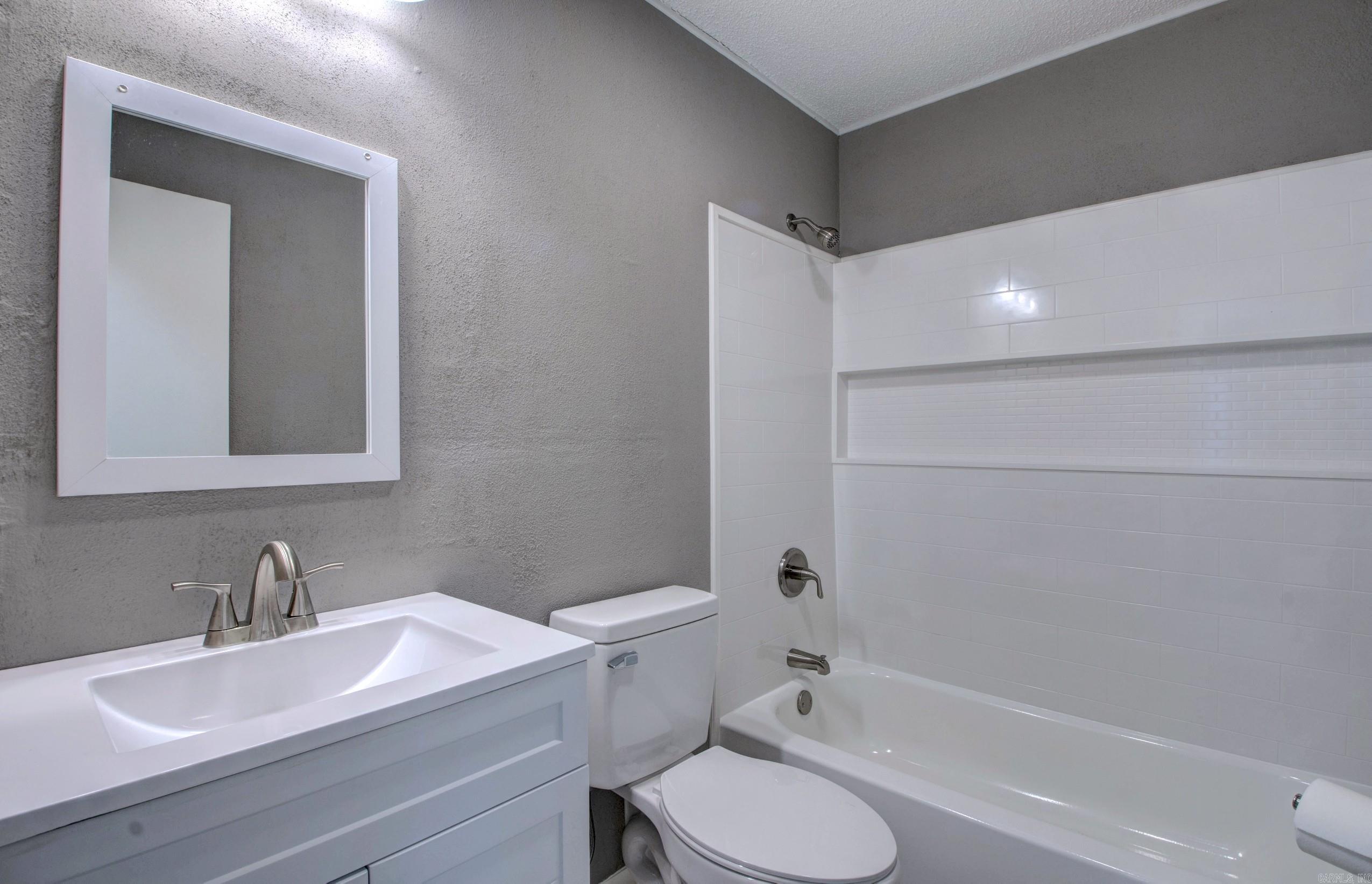 2911 Wynne Dr  Little Rock, AR