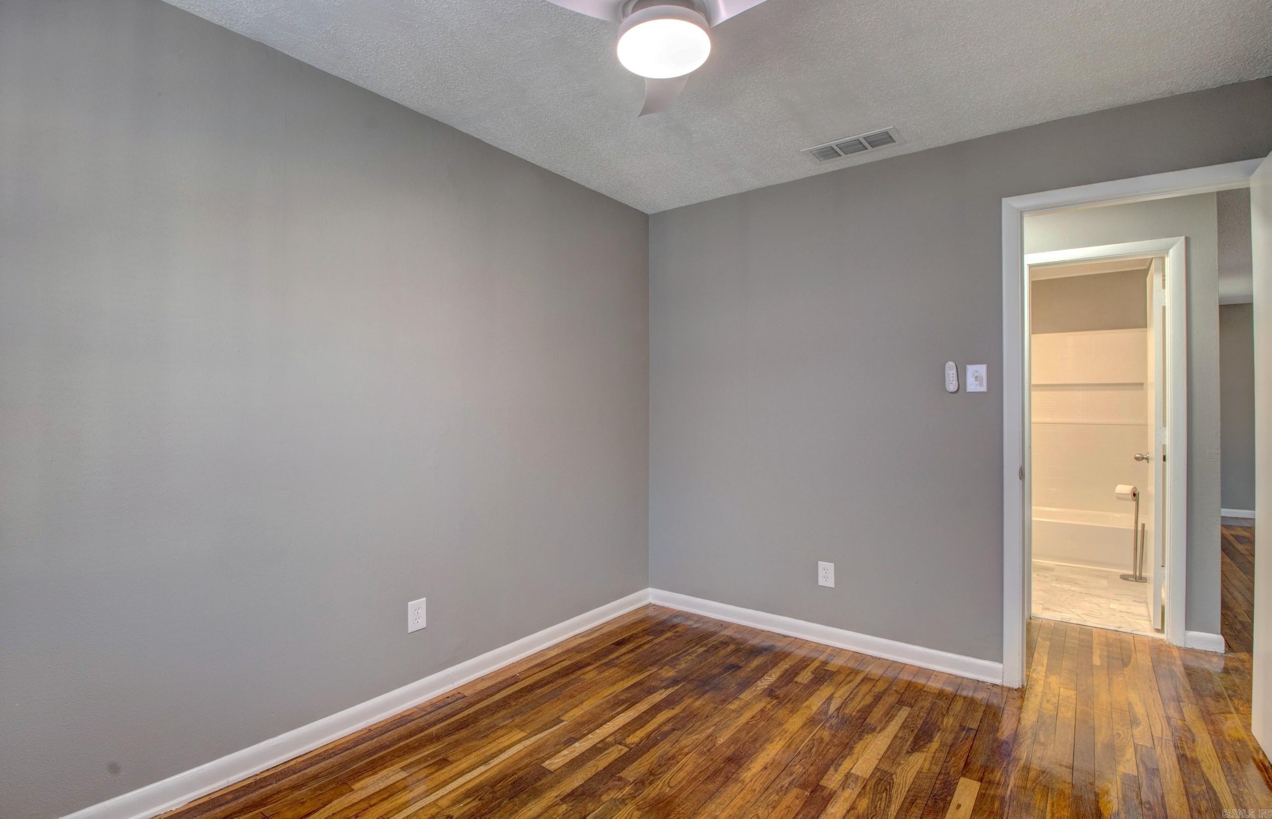 2911 Wynne Dr  Little Rock, AR